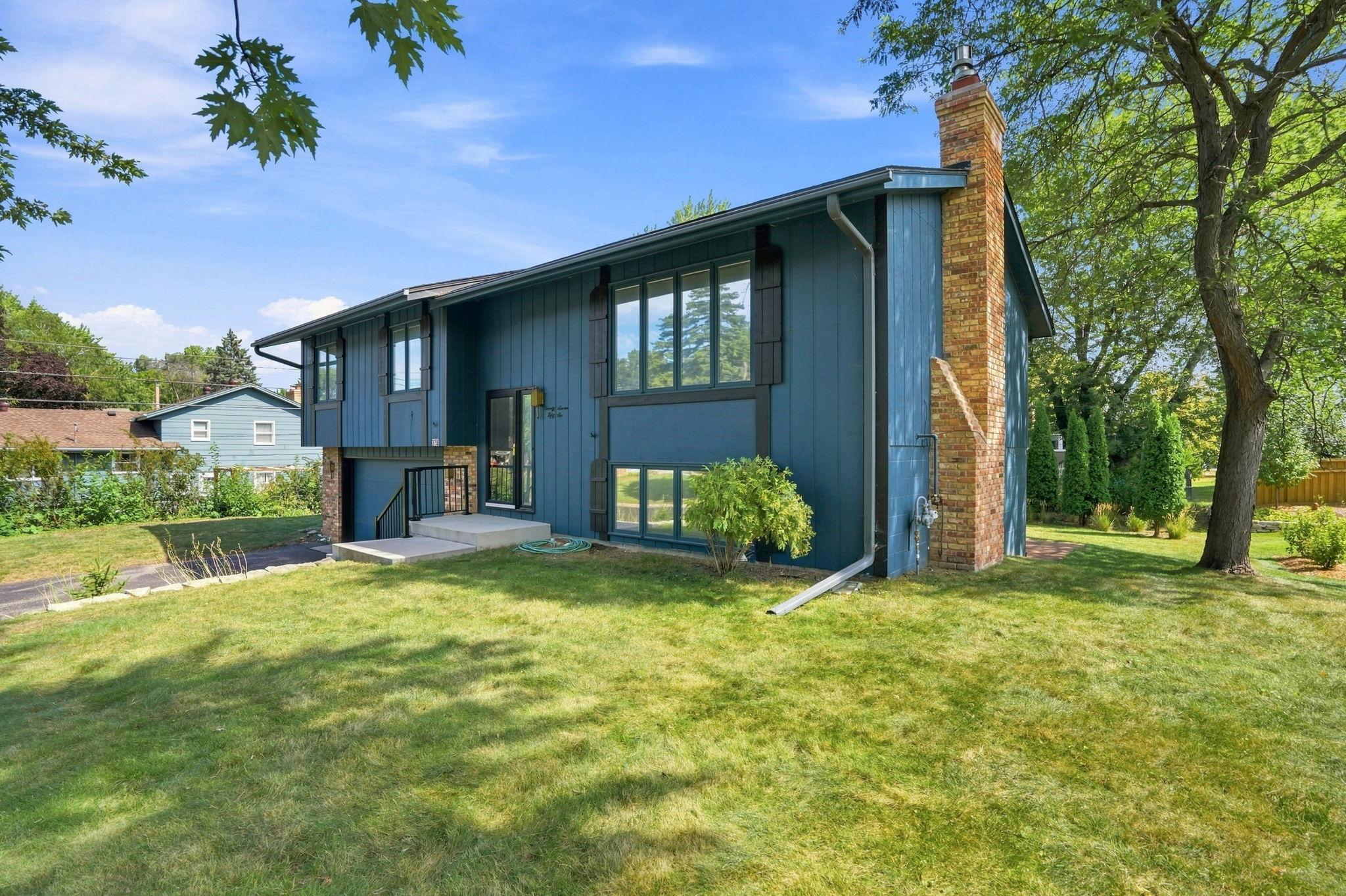 View of Residential at 2756 Yukon Avenue, New Hope MN 55427, New Hope (35 of 35) - Mike Wilen | Minnesota Team Real Estate