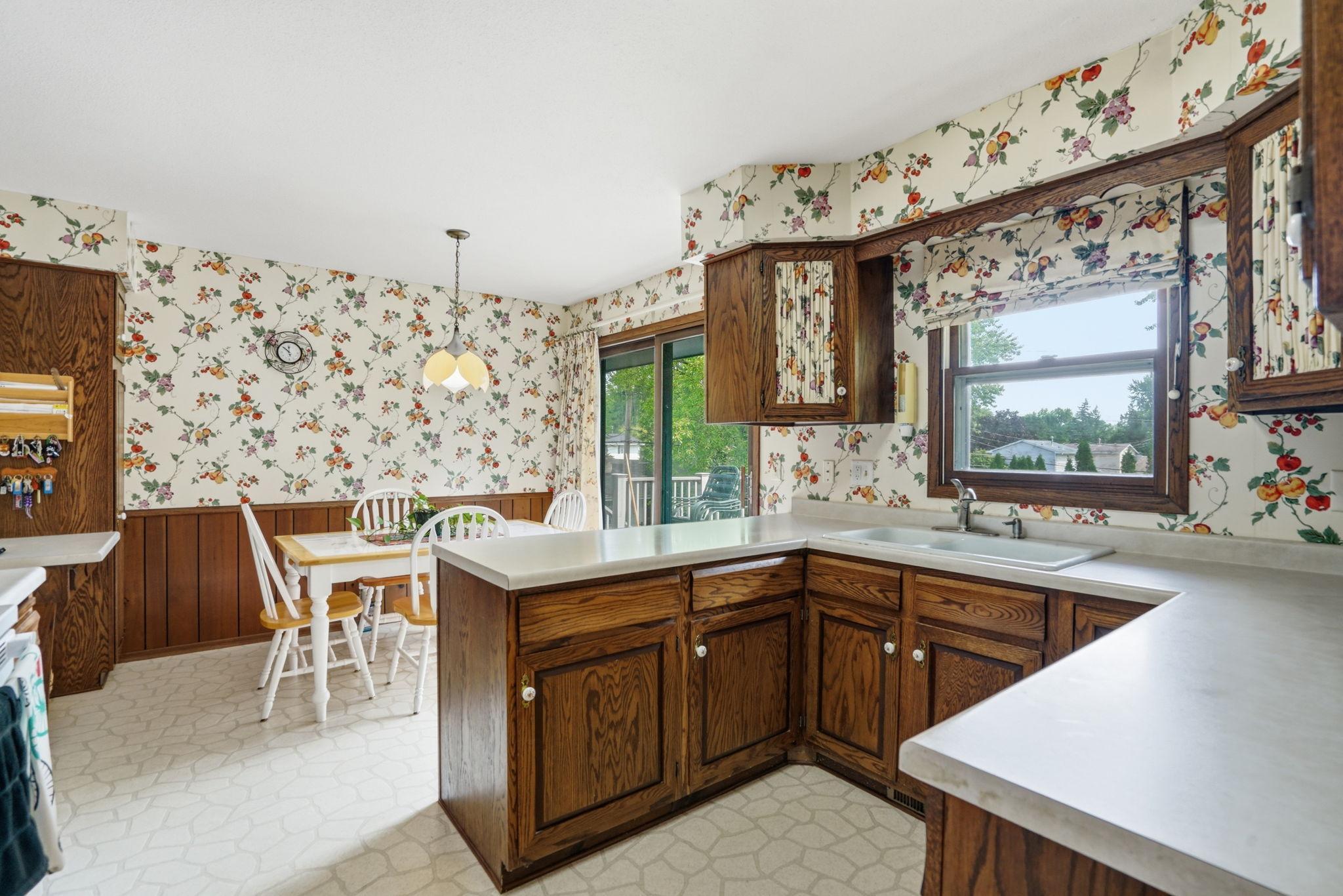 View of Residential at 2756 Yukon Avenue, New Hope MN 55427, New Hope (8 of 35) - Mike Wilen | Minnesota Team Real Estate