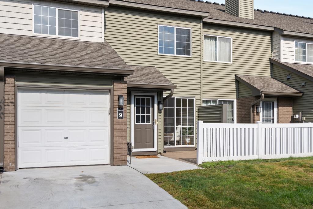 View of Residential at 9925 Russell Avenue #9, Brooklyn Park MN 55444, Brooklyn Park (18 of 21) - Mike Wilen | Minnesota Team Real Estate