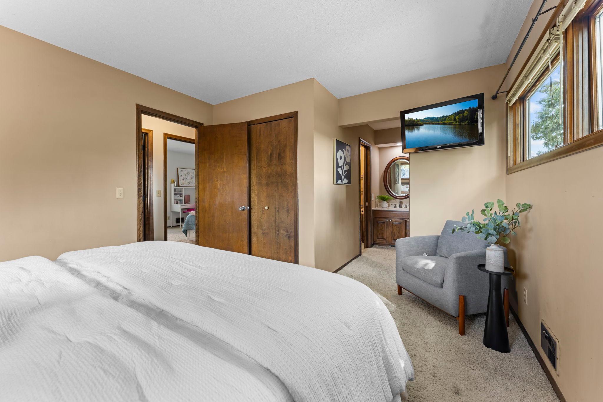 View of Residential at 7181 Steepleview Road, Woodbury MN 55125, Woodbury (23 of 41) - Mike Wilen | Minnesota Team Real Estate
