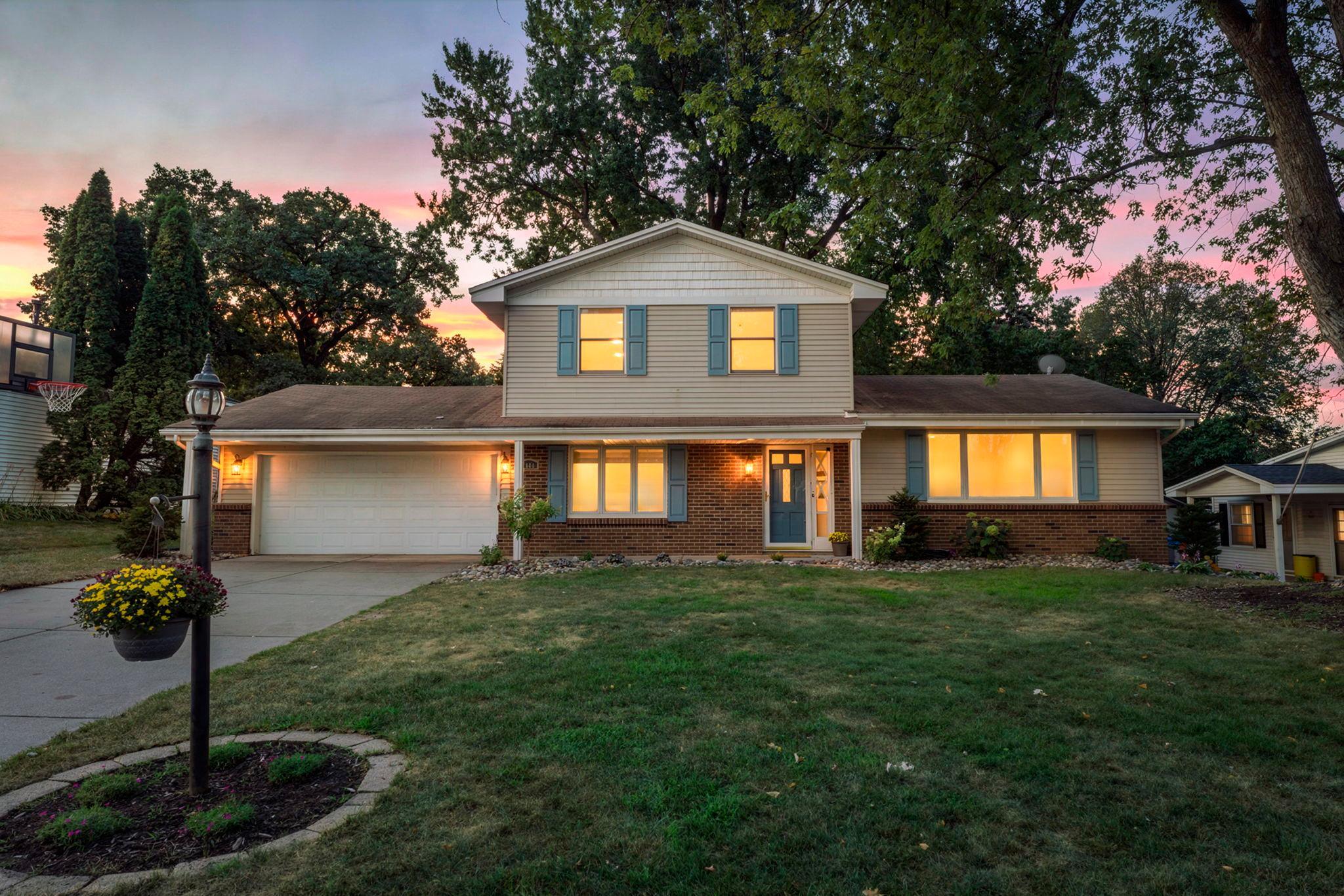 View of Residential at 7181 Steepleview Road, Woodbury MN 55125, Woodbury (2 of 41) - Mike Wilen | Minnesota Team Real Estate