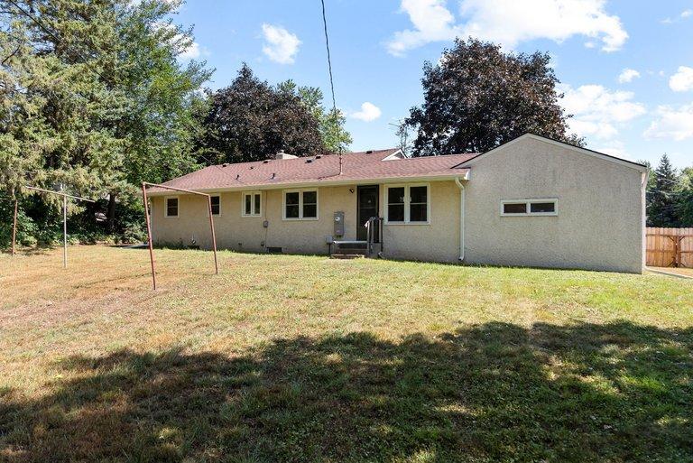 View of Residential at 1689 Edgemont Street, Maplewood MN 55117, Maplewood (24 of 26) - Mike Wilen | Minnesota Team Real Estate