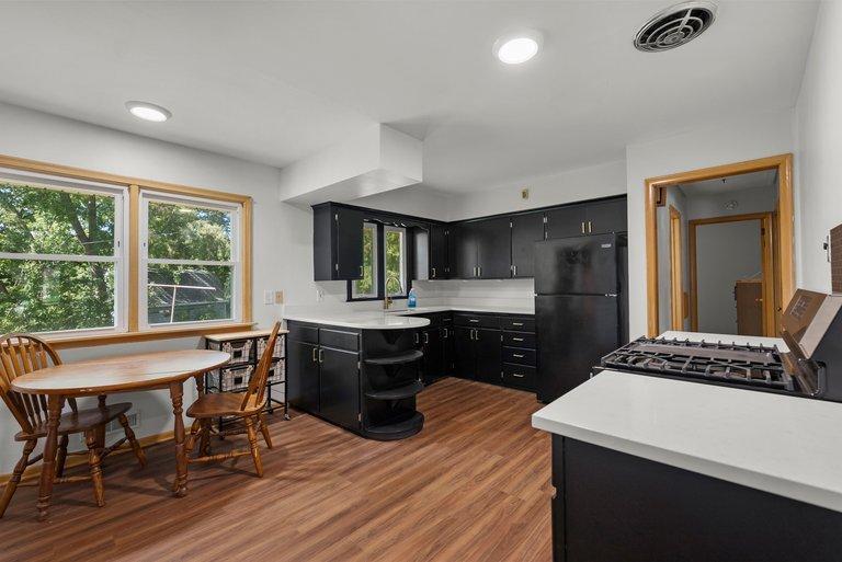 View of Residential at 1689 Edgemont Street, Maplewood MN 55117, Maplewood (13 of 26) - Mike Wilen | Minnesota Team Real Estate
