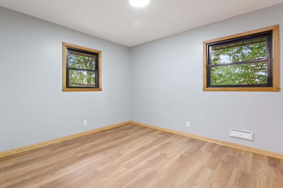View of Residential at 5725 Northport Drive, Brooklyn Center MN 55429, Brooklyn Center (10 of 23) - Mike Wilen | Minnesota Team Real Estate