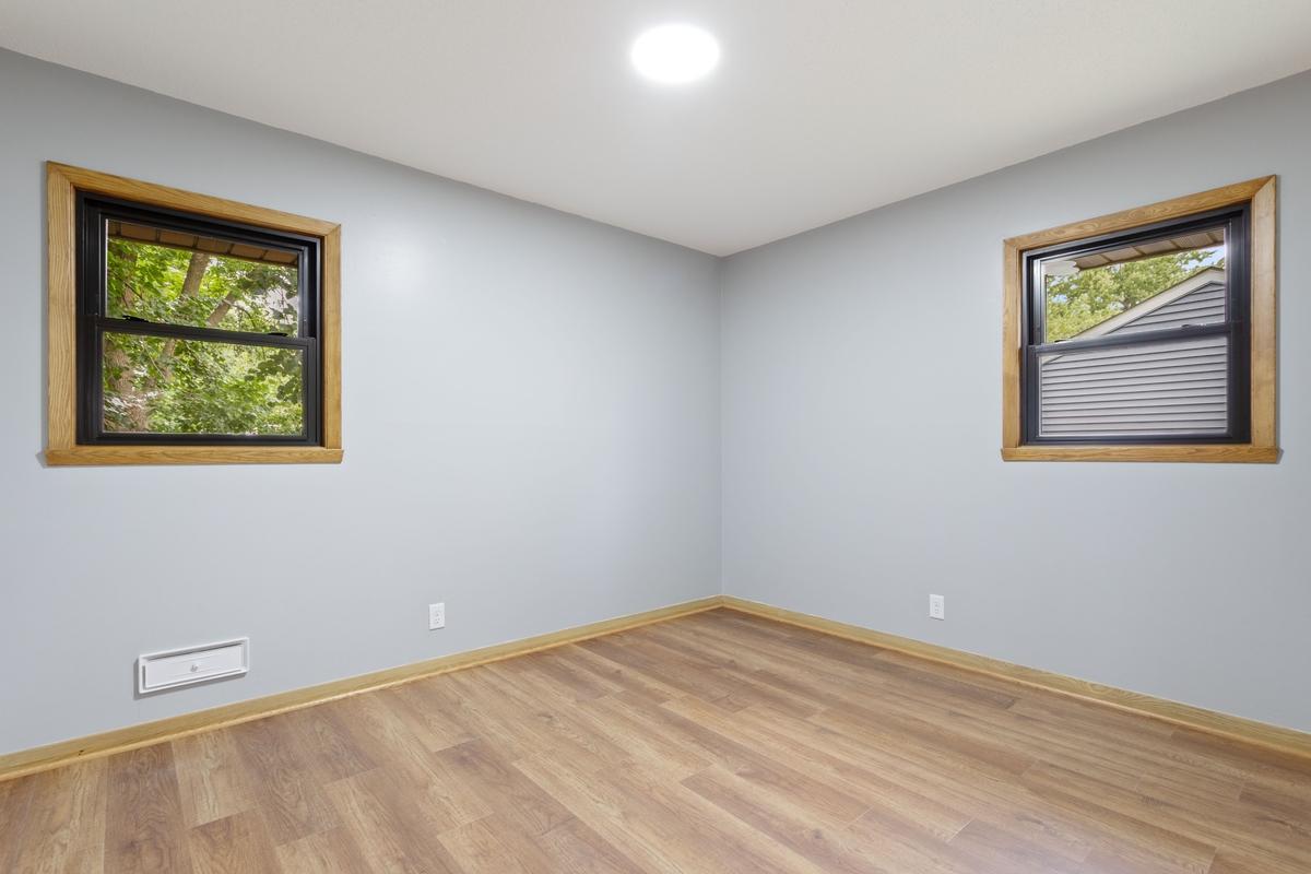 View of Residential at 5725 Northport Drive, Brooklyn Center MN 55429, Brooklyn Center (8 of 23) - Mike Wilen | Minnesota Team Real Estate