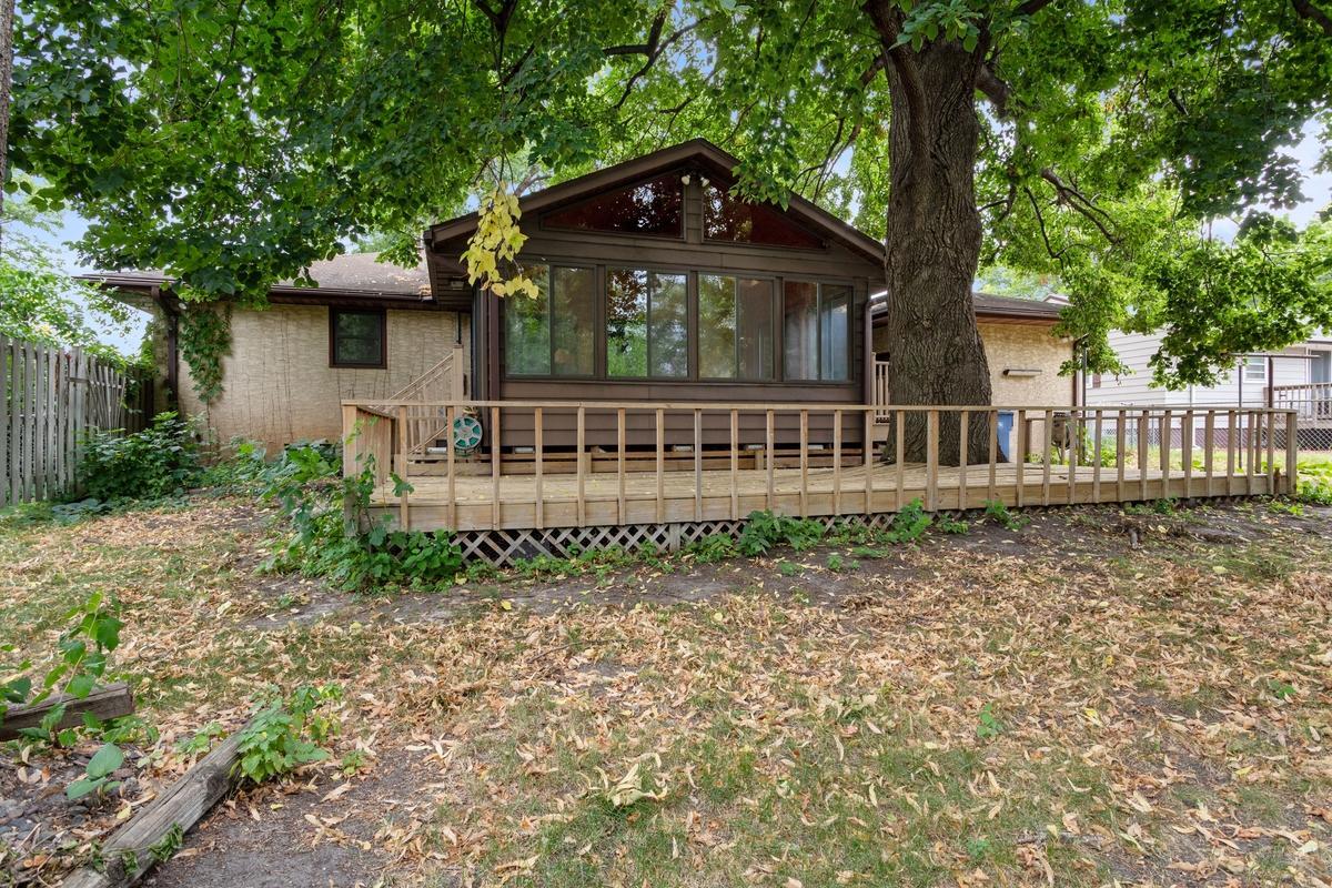 View of Residential at 5725 Northport Drive, Brooklyn Center MN 55429, Brooklyn Center (20 of 23) - Mike Wilen | Minnesota Team Real Estate