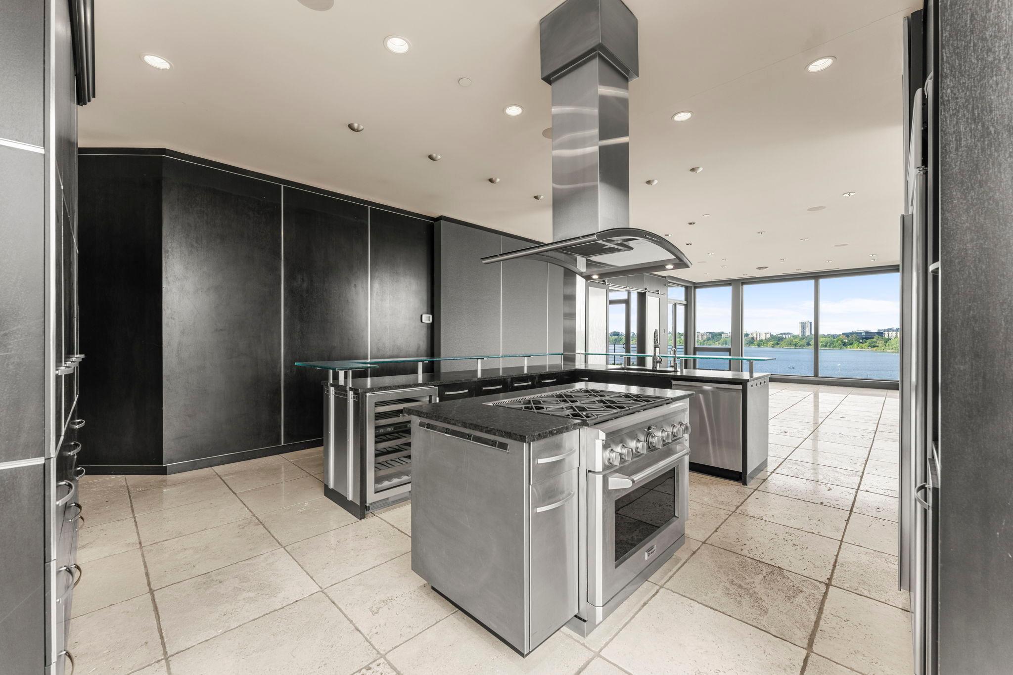 View of Residential at 1805 Lake Street #502, Minneapolis MN 55408, Minneapolis (24 of 72) - Mike Wilen | Minnesota Team Real Estate