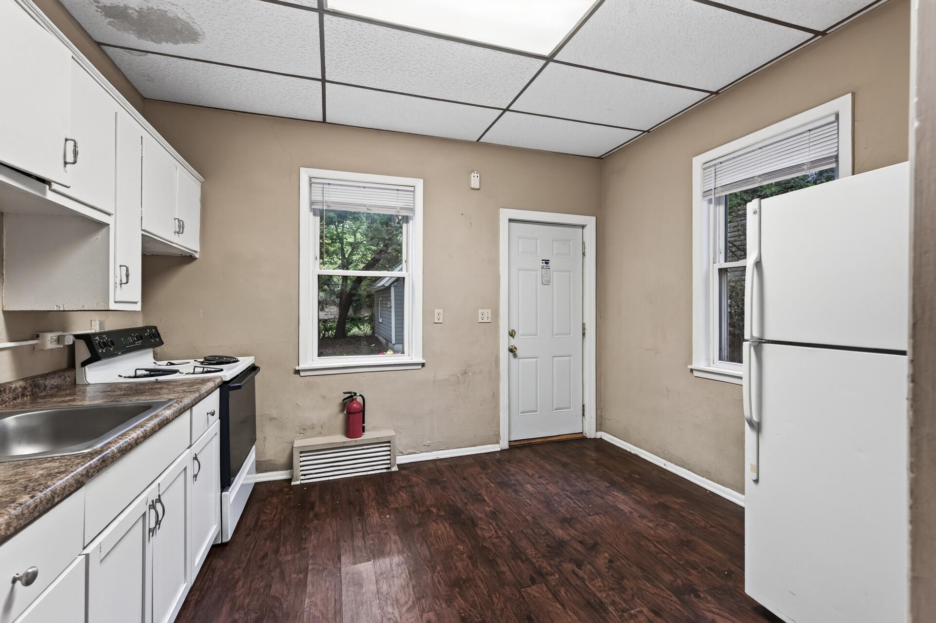 View of Residential Income at 591 Payne Avenue, Saint Paul MN 55130, Saint Paul (16 of 34) - Mike Wilen | Minnesota Team Real Estate