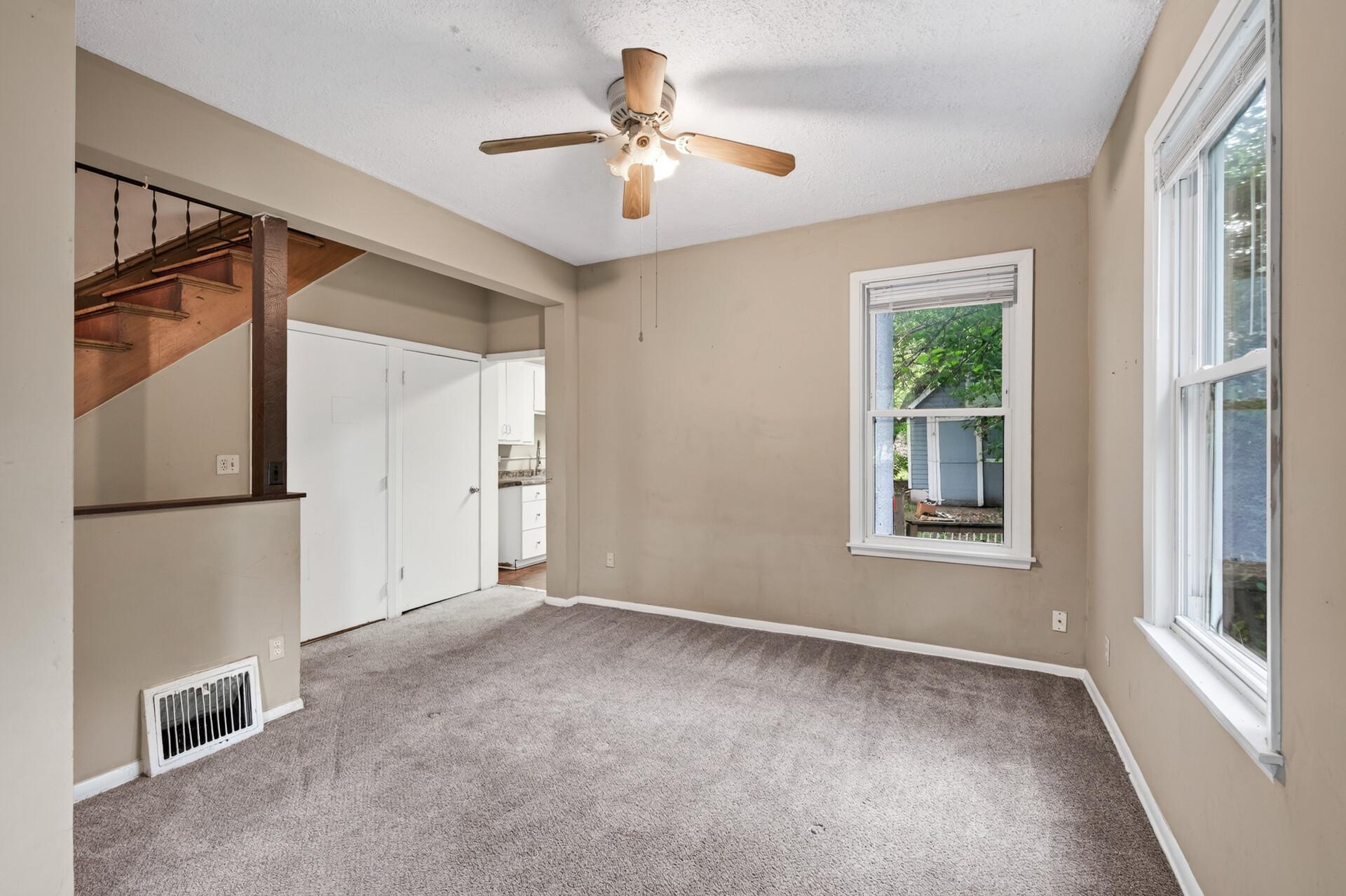 View of Residential Income at 591 Payne Avenue, Saint Paul MN 55130, Saint Paul (13 of 34) - Mike Wilen | Minnesota Team Real Estate
