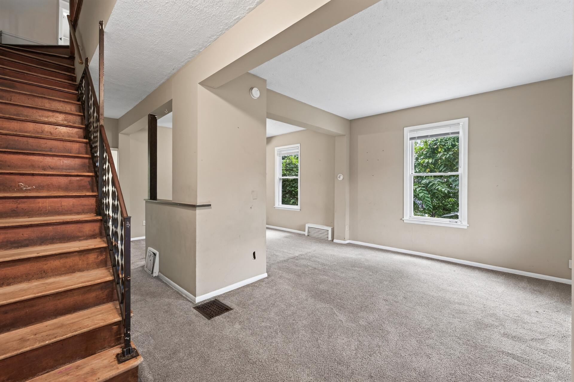 View of Residential Income at 591 Payne Avenue, Saint Paul MN 55130, Saint Paul (9 of 34) - Mike Wilen | Minnesota Team Real Estate