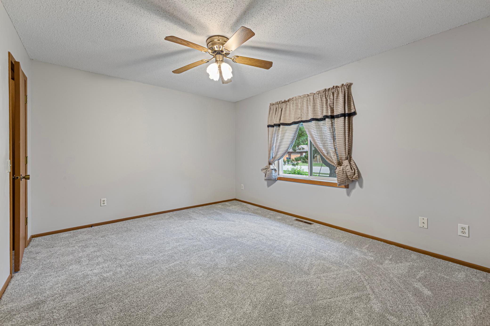 View of Residential at 417 Whispering River Lane, Farmington MN 55024, Farmington (16 of 27) - Mike Wilen | Minnesota Team Real Estate