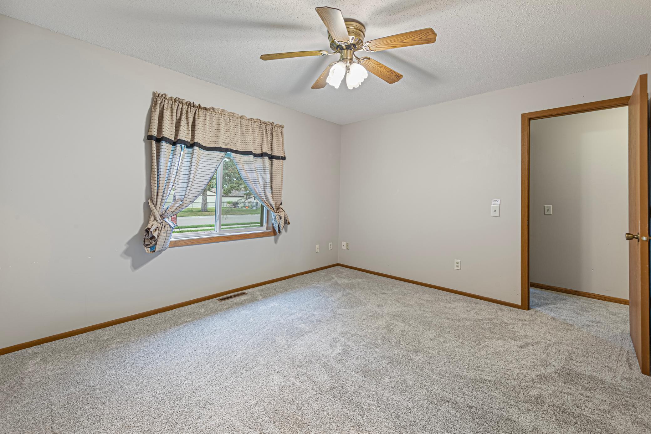 View of Residential at 417 Whispering River Lane, Farmington MN 55024, Farmington (15 of 27) - Mike Wilen | Minnesota Team Real Estate
