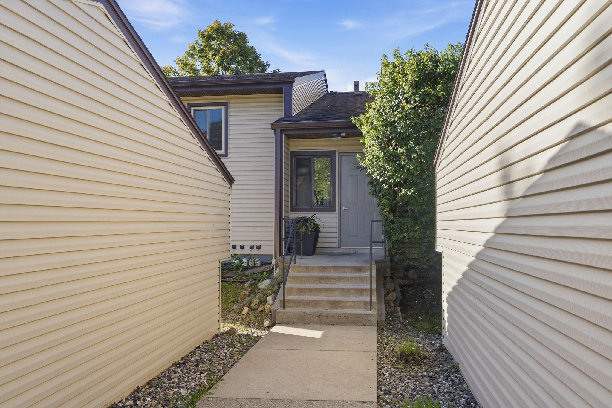 View of Residential at 7294 Vista Court, Eden Prairie MN 55346, Eden Prairie (22 of 29) - Mike Wilen | Minnesota Team Real Estate