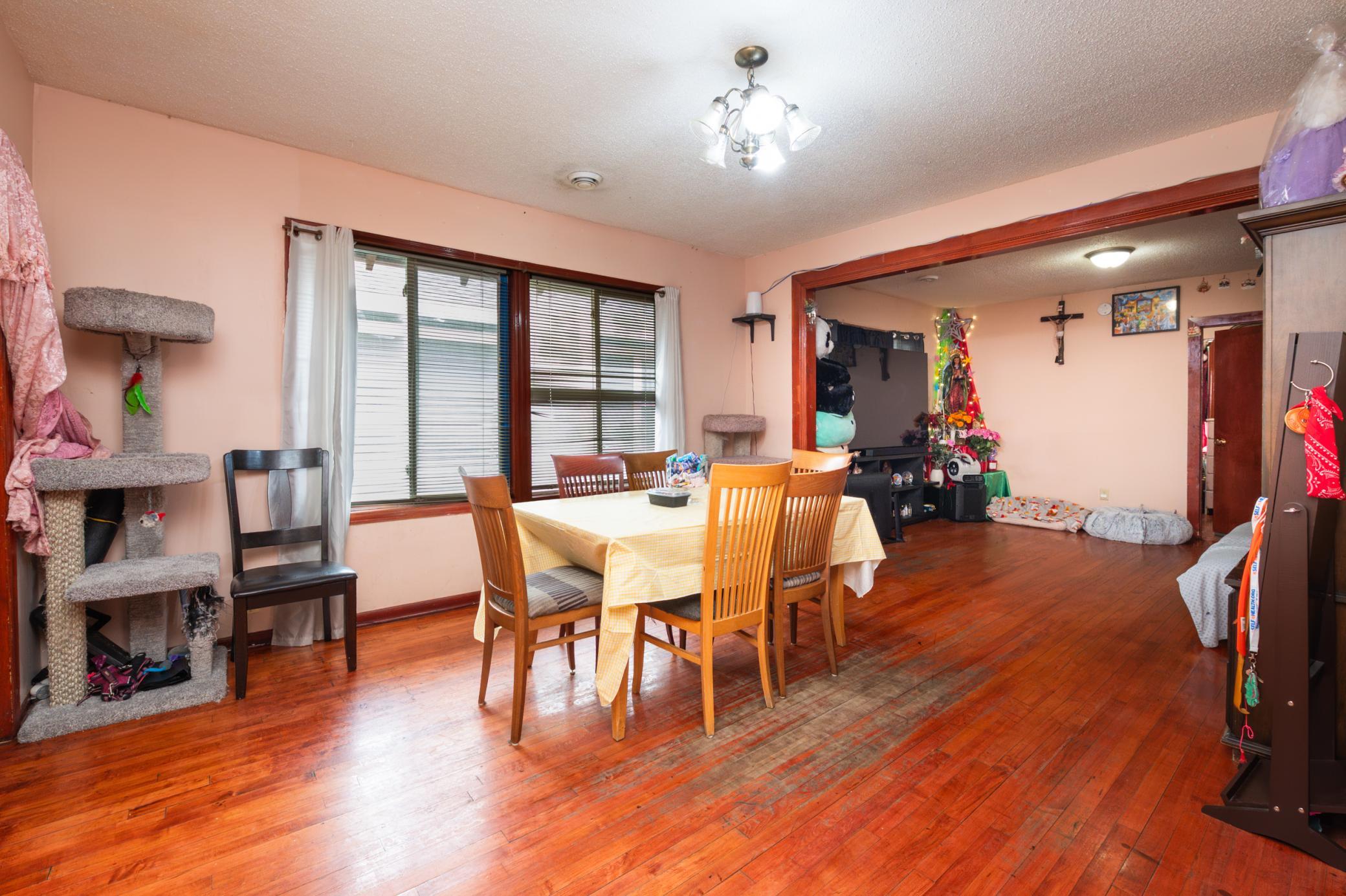 View of Residential Income at 2218 4th Avenue, Minneapolis MN 55405, Minneapolis (35 of 50) - Mike Wilen | Minnesota Team Real Estate