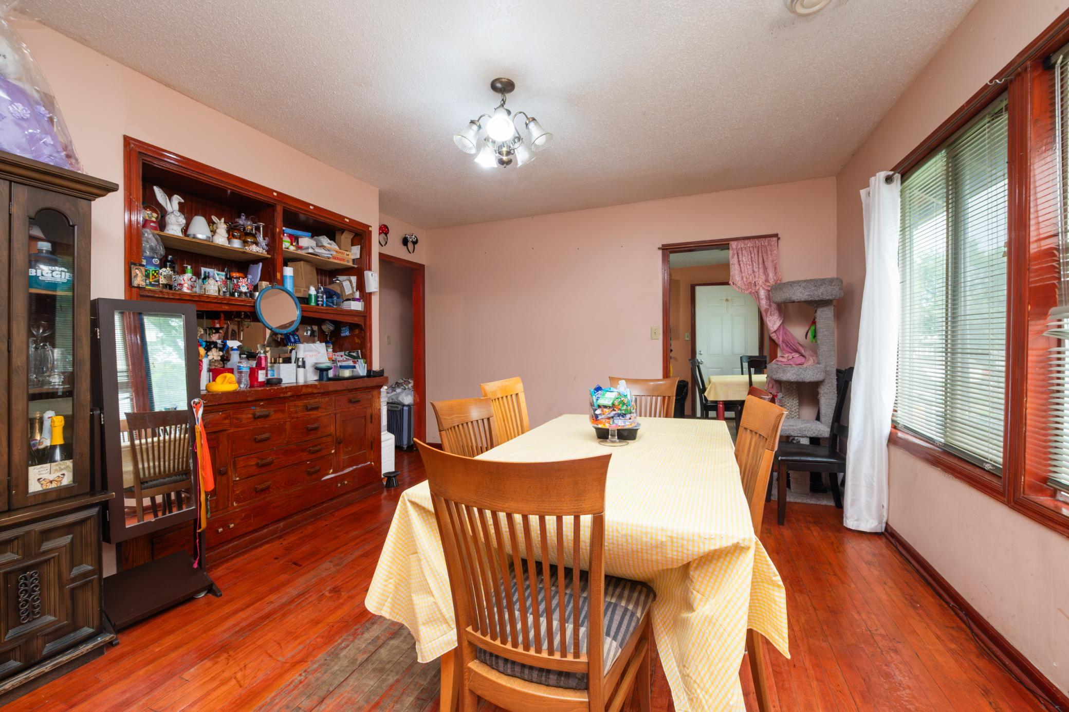 View of Residential Income at 2218 4th Avenue, Minneapolis MN 55405, Minneapolis (36 of 50) - Mike Wilen | Minnesota Team Real Estate