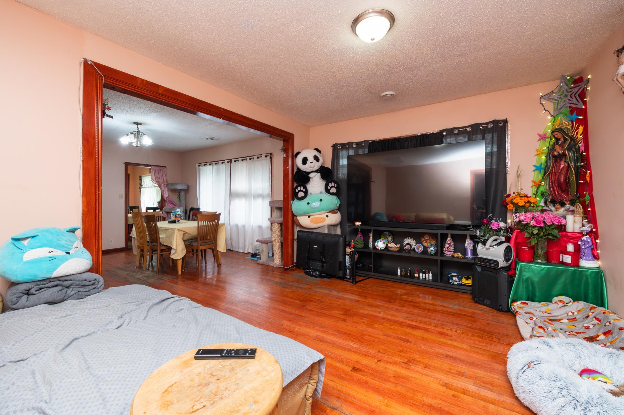 View of Residential Income at 2218 4th Avenue, Minneapolis MN 55405, Minneapolis (31 of 50) - Mike Wilen | Minnesota Team Real Estate