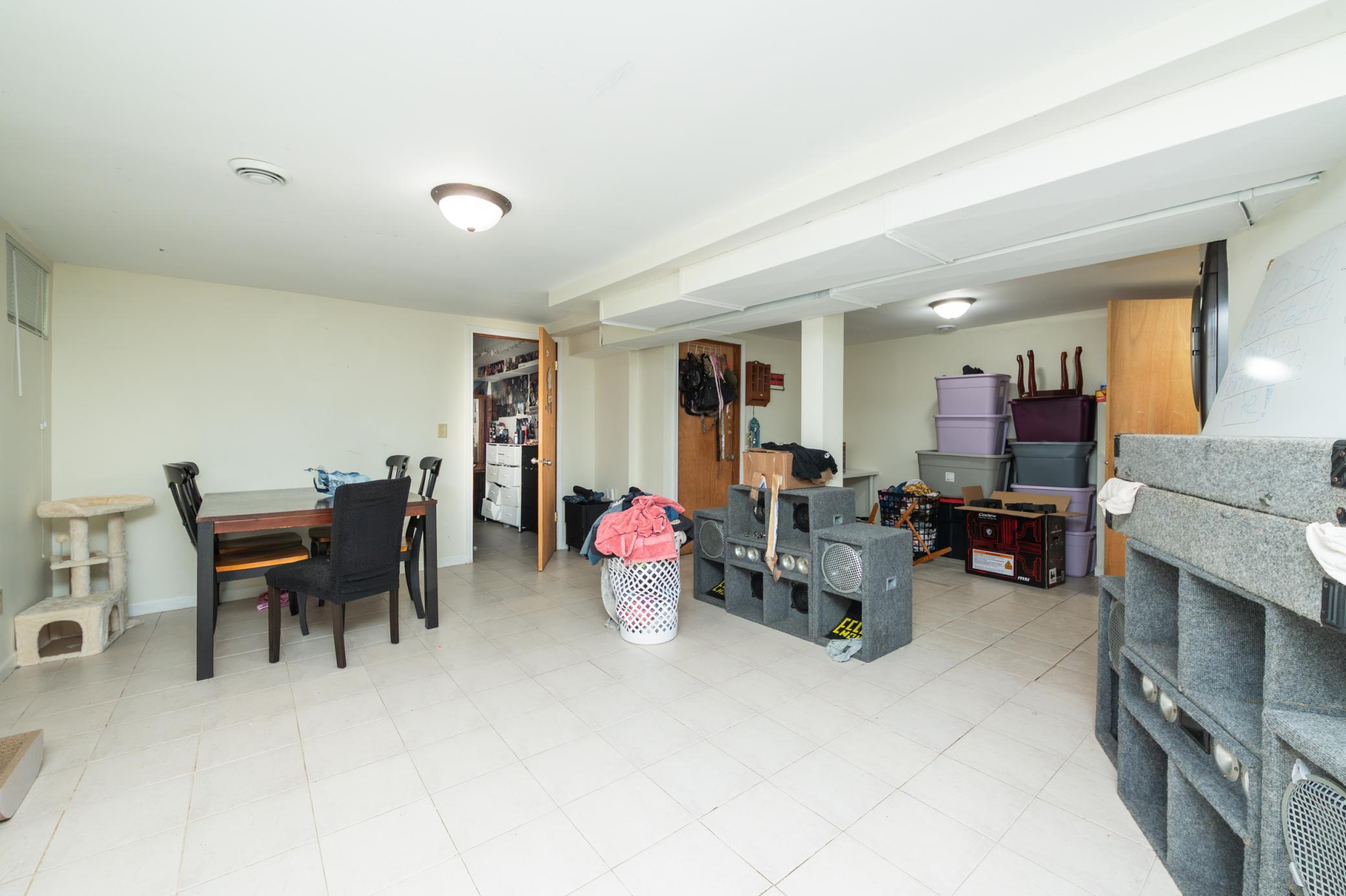 View of Residential Income at 2218 4th Avenue, Minneapolis MN 55405, Minneapolis (26 of 50) - Mike Wilen | Minnesota Team Real Estate