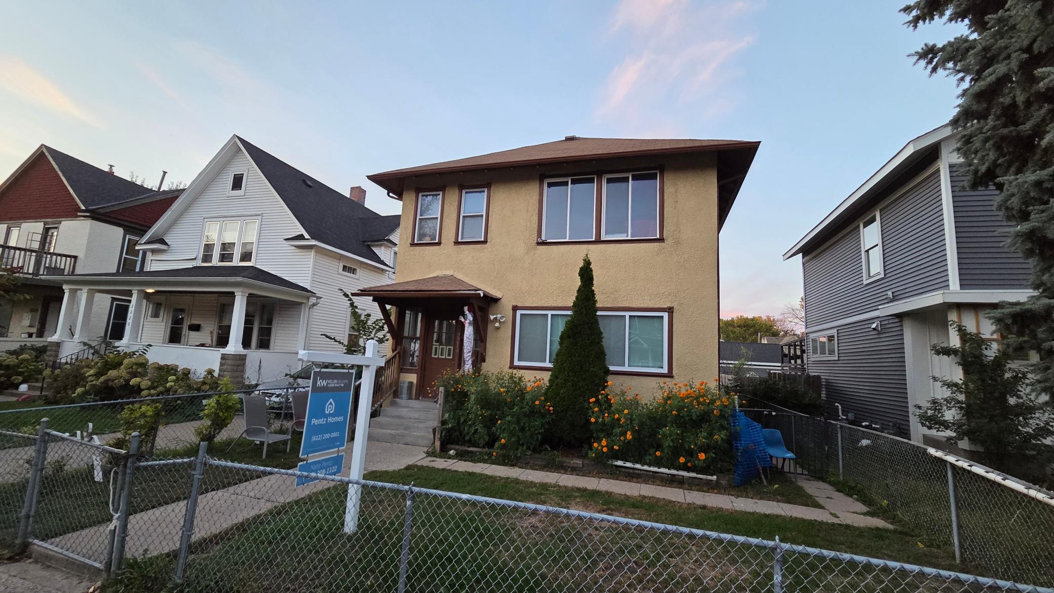 View of Residential Income at 2218 4th Avenue, Minneapolis MN 55405, Minneapolis (3 of 50) - Mike Wilen | Minnesota Team Real Estate