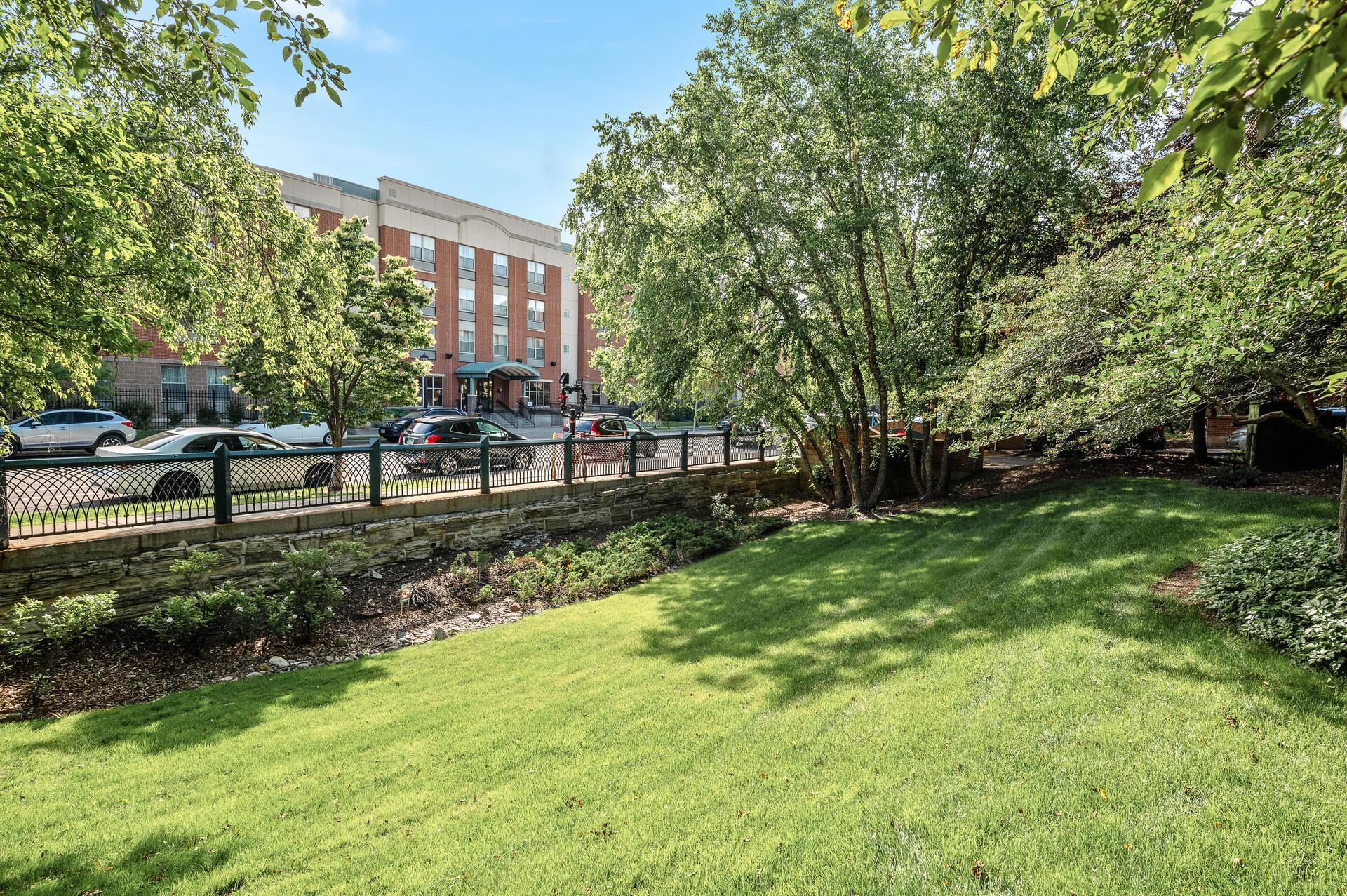 View of Residential at 515 1st St #405, Minneapolis MN 55401, Minneapolis (42 of 45) - Mike Wilen | Minnesota Team Real Estate
