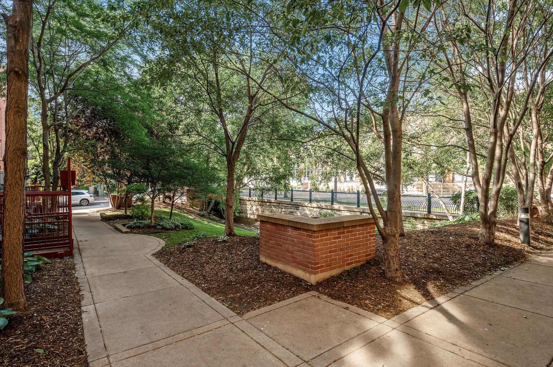 View of Residential at 515 1st St #405, Minneapolis MN 55401, Minneapolis (40 of 45) - Mike Wilen | Minnesota Team Real Estate