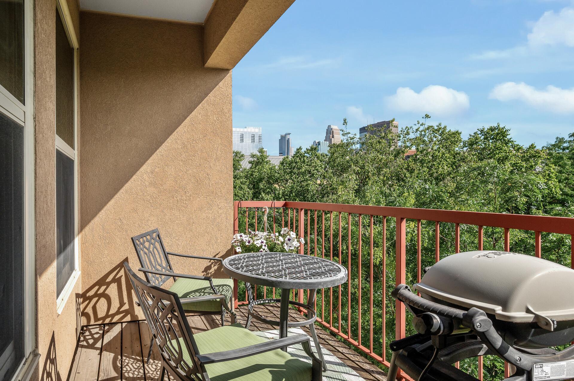 View of Residential at 515 1st St #405, Minneapolis MN 55401, Minneapolis (34 of 45) - Mike Wilen | Minnesota Team Real Estate