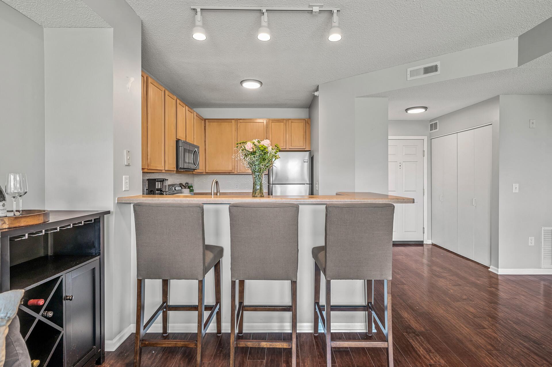 View of Residential at 515 1st St #405, Minneapolis MN 55401, Minneapolis (15 of 45) - Mike Wilen | Minnesota Team Real Estate