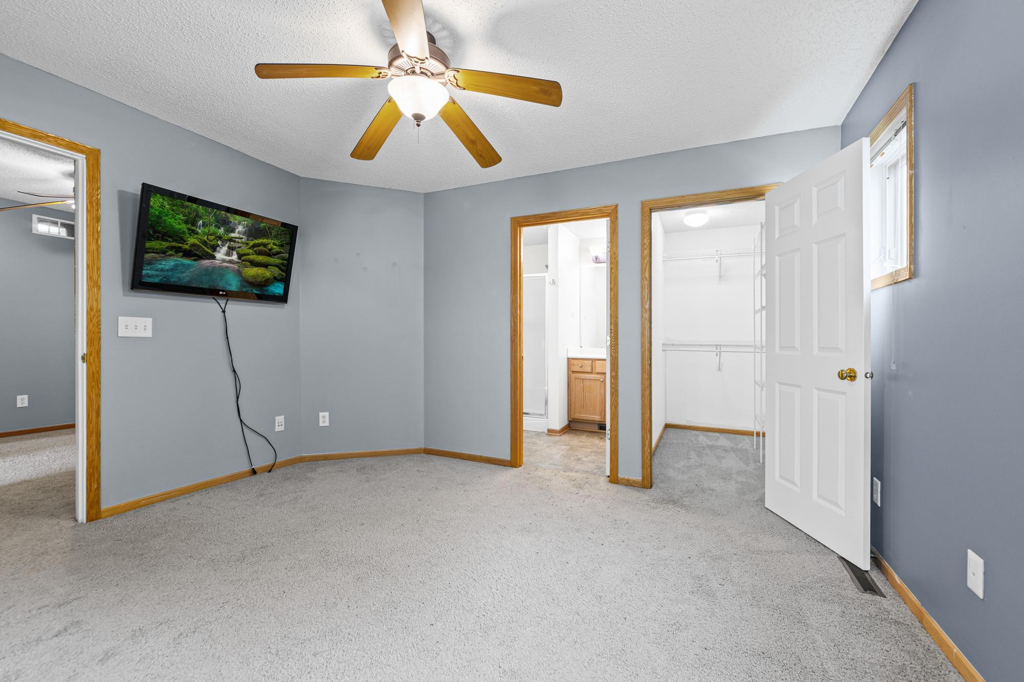 View of Residential at 10856 Kingsfield Lane, Woodbury MN 55129, Woodbury (39 of 49) - Mike Wilen | Minnesota Team Real Estate