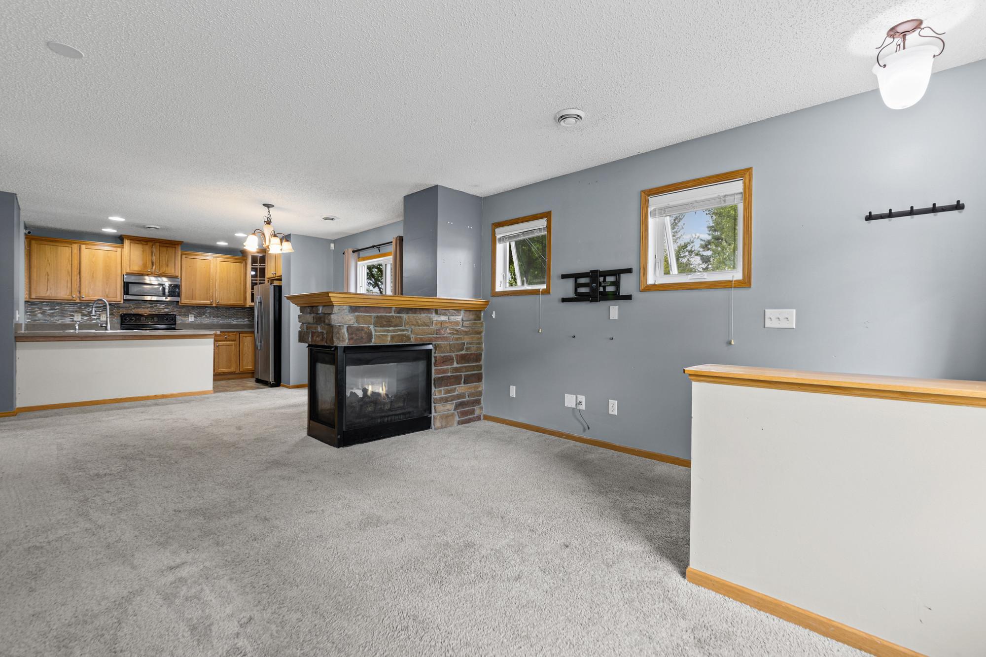 View of Residential at 10856 Kingsfield Lane, Woodbury MN 55129, Woodbury (7 of 49) - Mike Wilen | Minnesota Team Real Estate