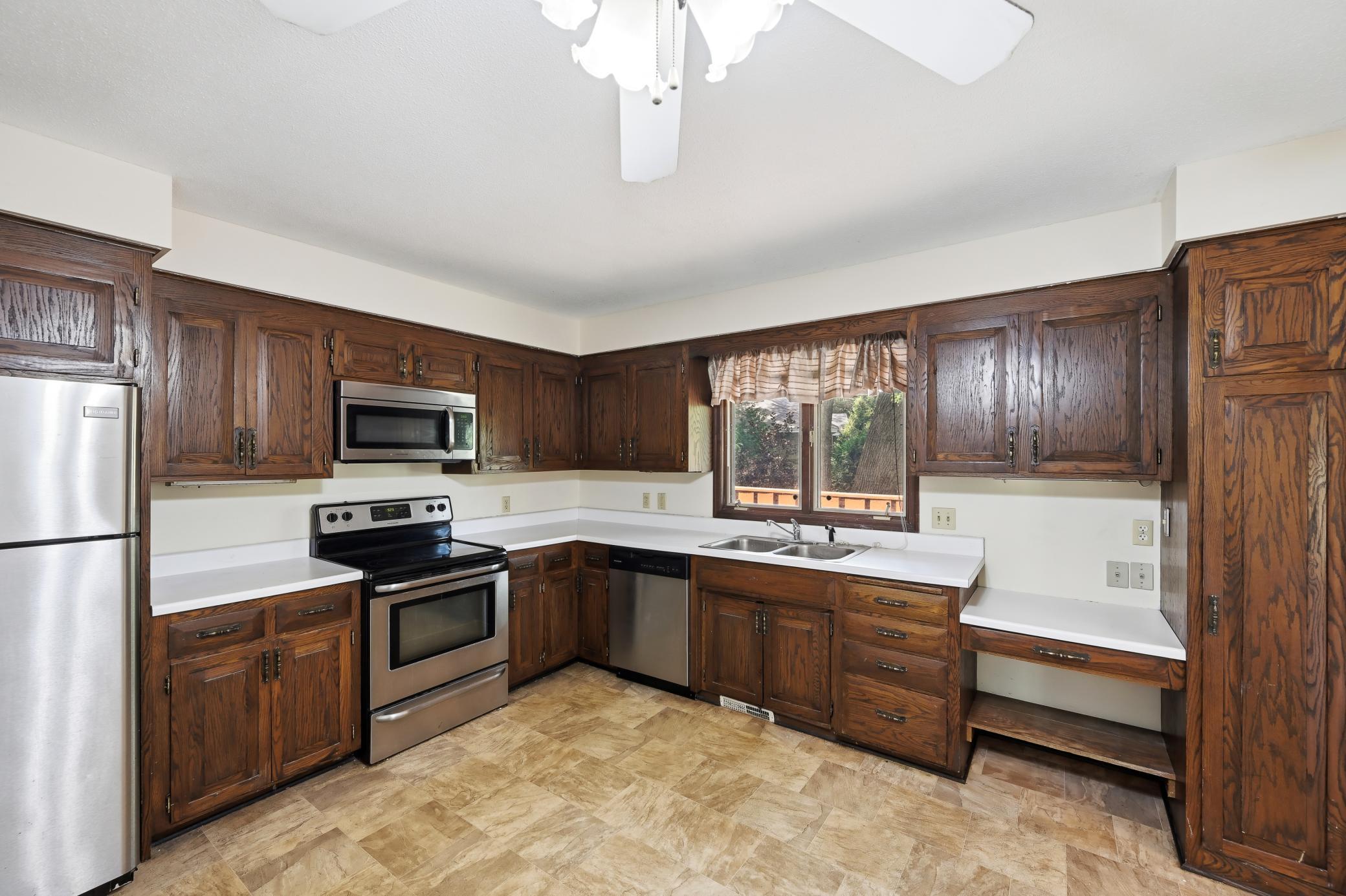 View of Residential at 12275 Timber Lane, Maple Grove MN 55369, Maple Grove (25 of 51) - Mike Wilen | Minnesota Team Real Estate