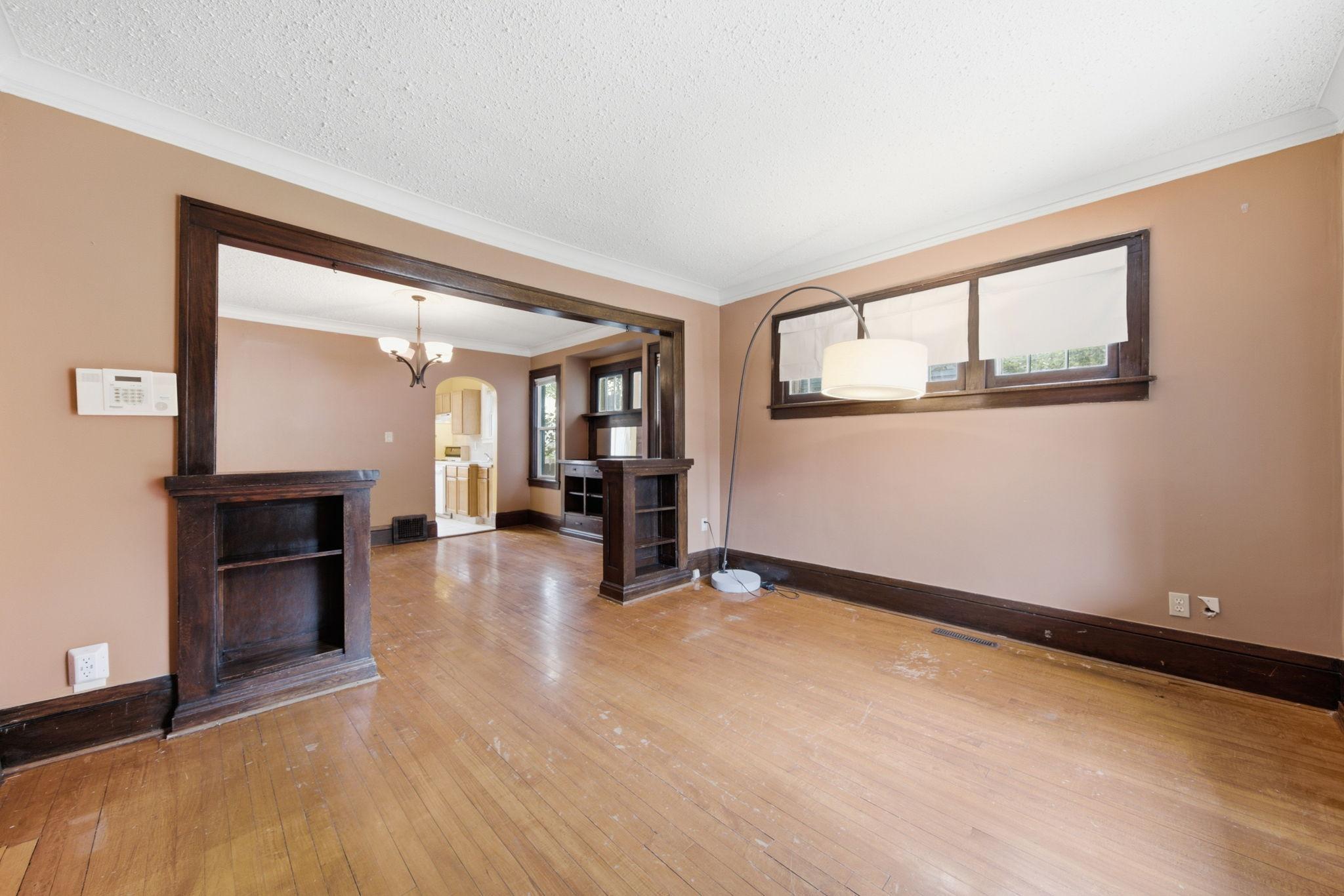View of Residential at 4005 3rd Avenue, Minneapolis MN 55409, Minneapolis (5 of 18) - Mike Wilen | Minnesota Team Real Estate
