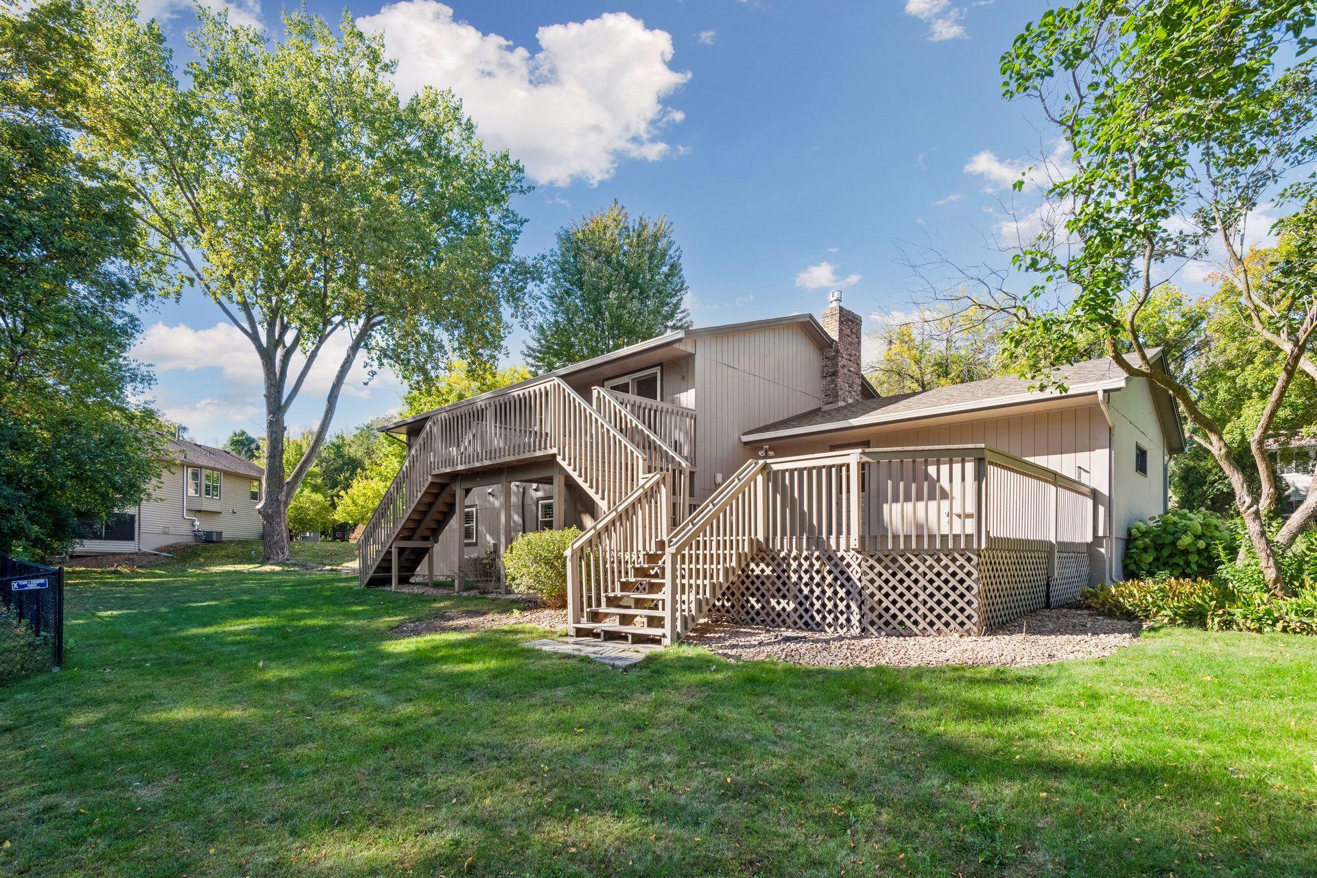 View of Residential at 8113 Dakota Lane, Chanhassen MN 55317, Chanhassen (34 of 35) - Mike Wilen | Minnesota Team Real Estate
