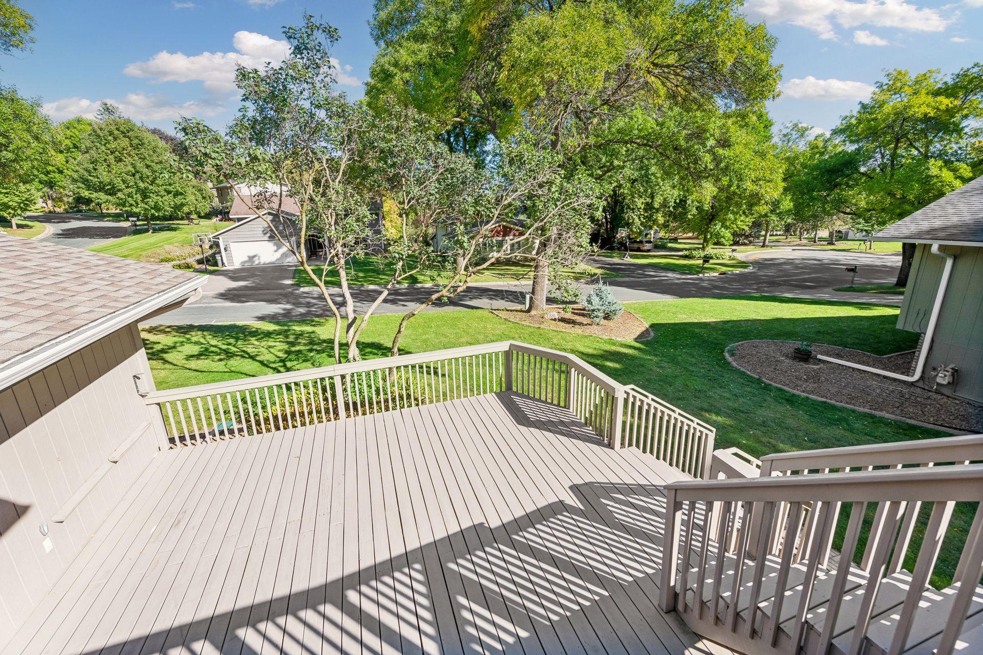 View of Residential at 8113 Dakota Lane, Chanhassen MN 55317, Chanhassen (32 of 35) - Mike Wilen | Minnesota Team Real Estate