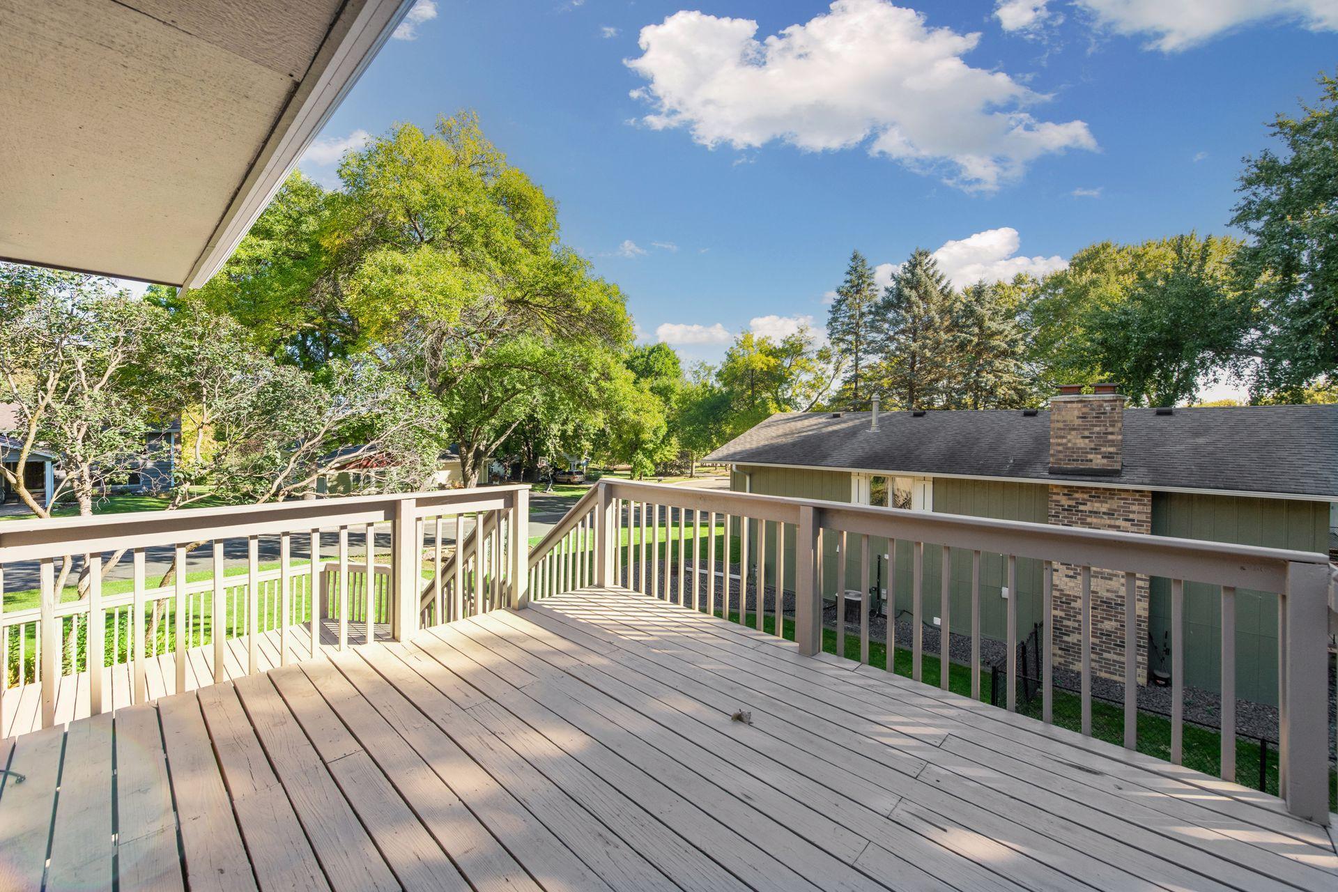 View of Residential at 8113 Dakota Lane, Chanhassen MN 55317, Chanhassen (31 of 35) - Mike Wilen | Minnesota Team Real Estate