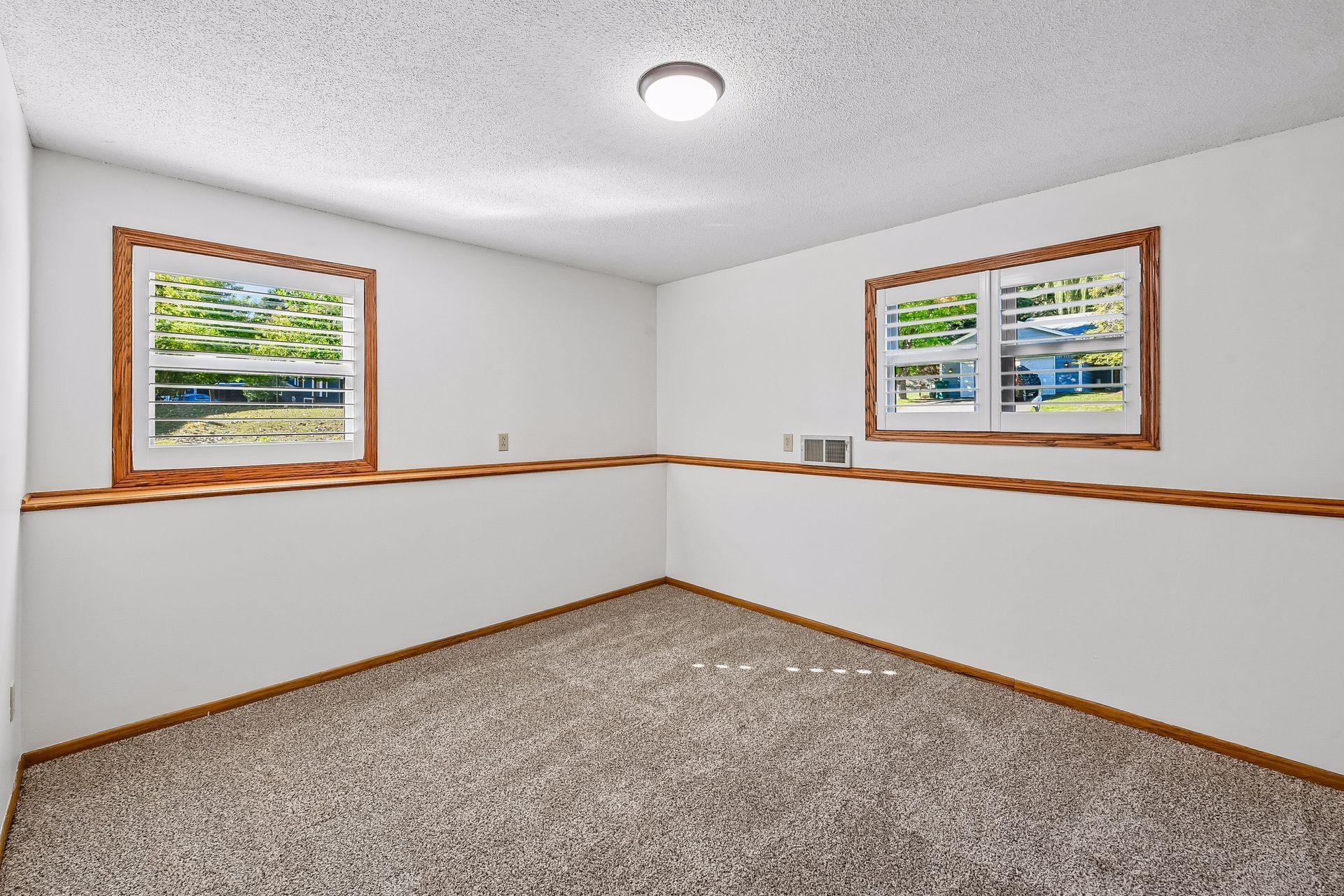 View of Residential at 8113 Dakota Lane, Chanhassen MN 55317, Chanhassen (26 of 35) - Mike Wilen | Minnesota Team Real Estate