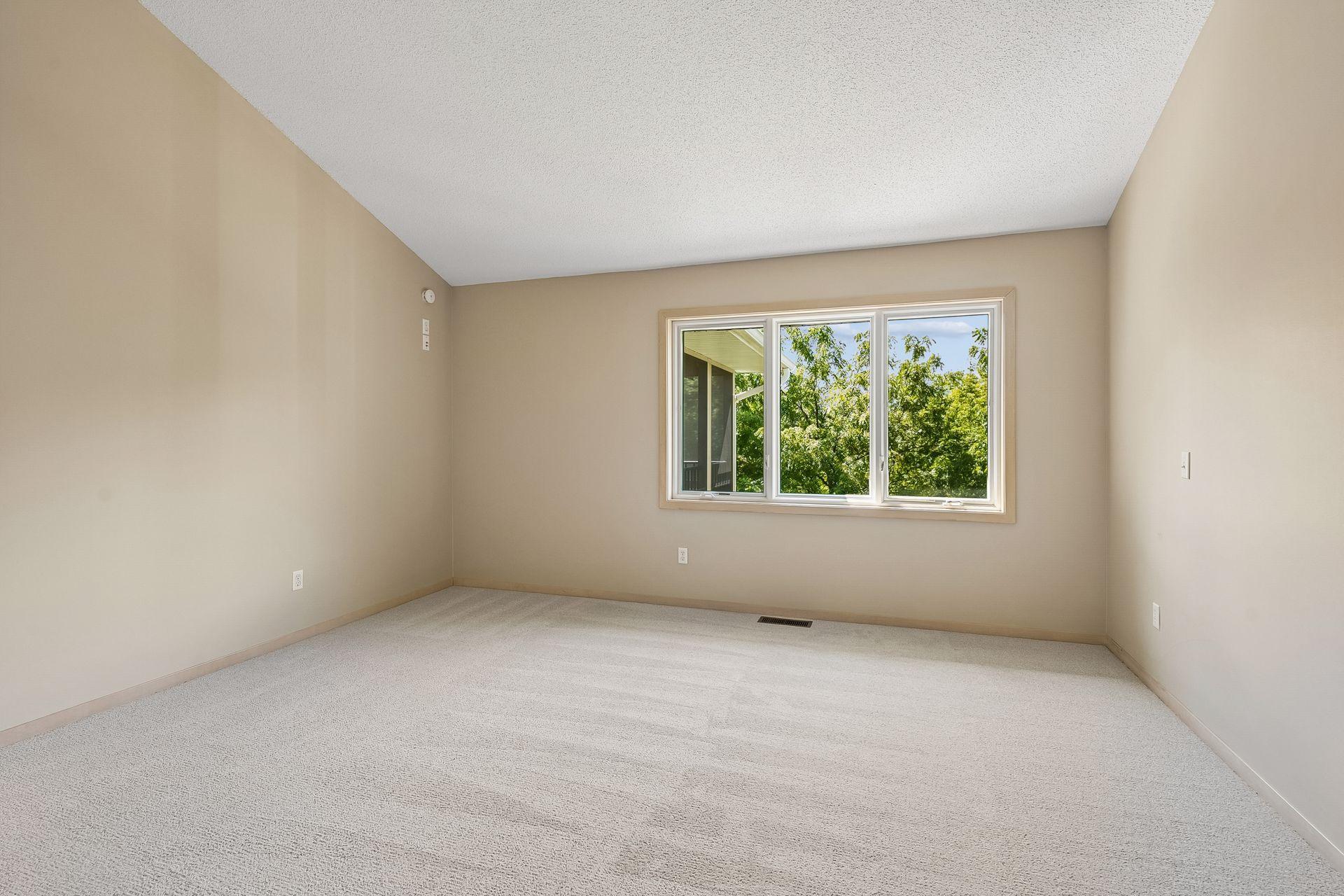 View of Residential at 7063 Oak Pointe Curve, Bloomington MN 55438, Bloomington (63 of 65) - Mike Wilen | Minnesota Team Real Estate