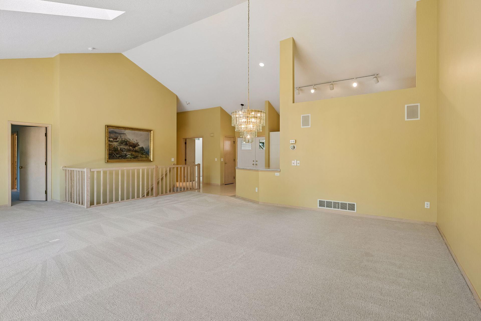 View of Residential at 7063 Oak Pointe Curve, Bloomington MN 55438, Bloomington (20 of 65) - Mike Wilen | Minnesota Team Real Estate