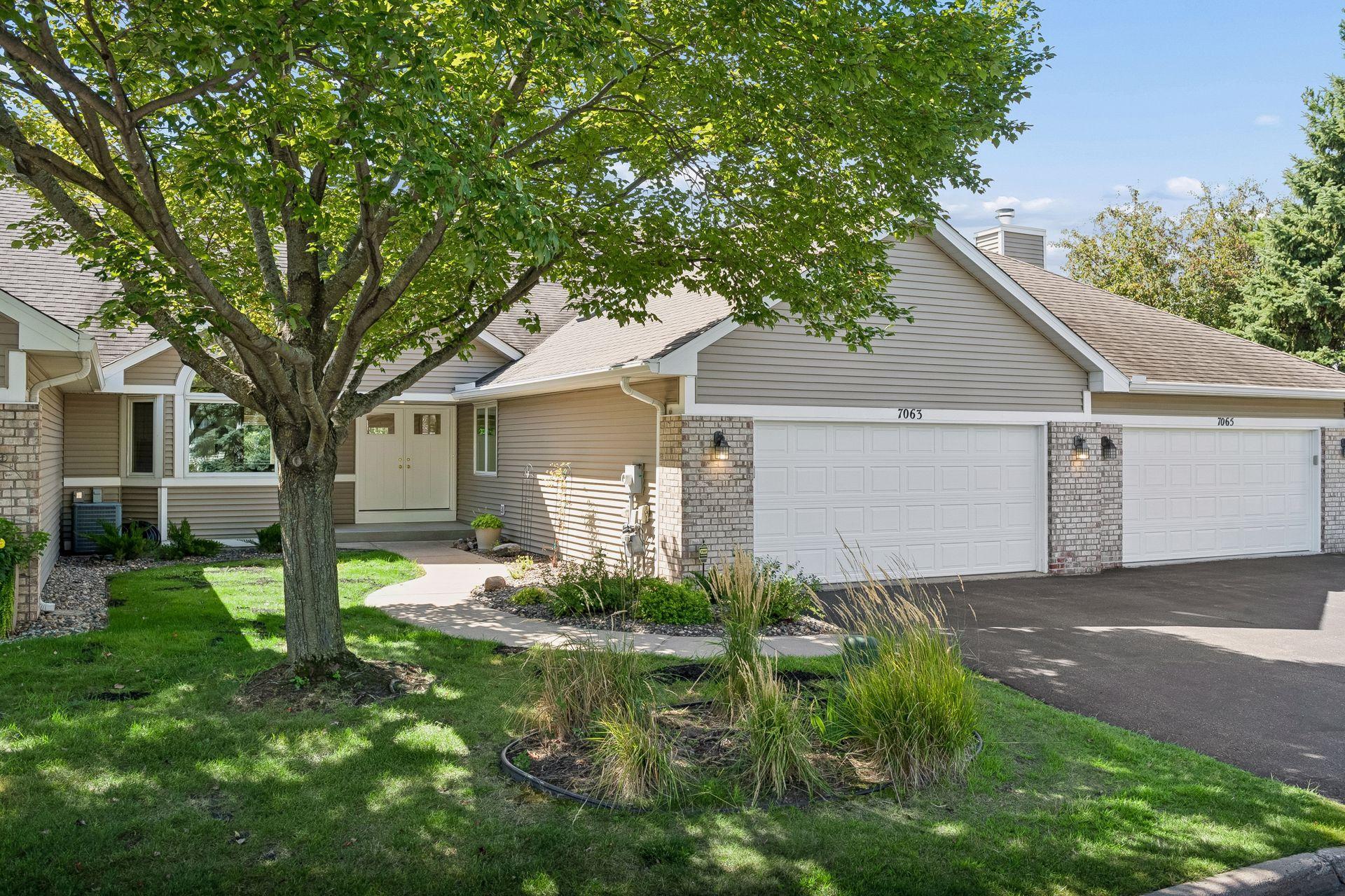 View of Residential at 7063 Oak Pointe Curve, Bloomington MN 55438, Bloomington - Mike Wilen | Minnesota Team Real Estate