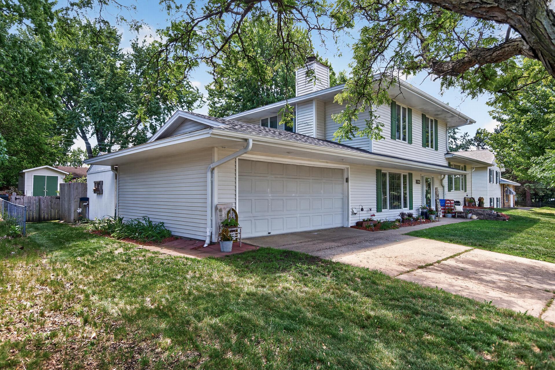 View of Residential at 1094 Lowell Drive, Apple Valley MN 55124, Apple Valley (2 of 50) - Mike Wilen | Minnesota Team Real Estate