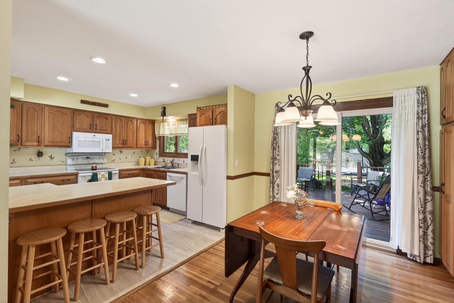 View of Residential at 1094 Lowell Drive, Apple Valley MN 55124, Apple Valley (13 of 50) - Mike Wilen | Minnesota Team Real Estate