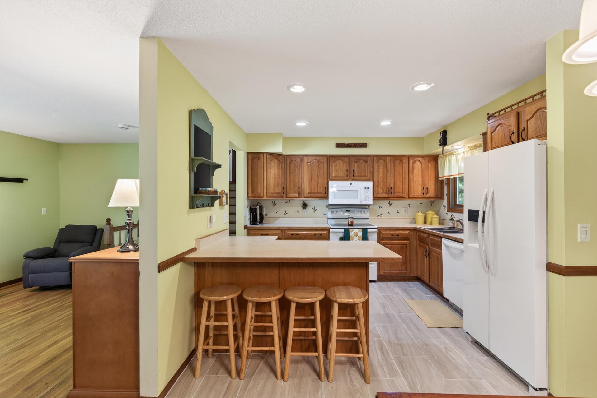View of Residential at 1094 Lowell Drive, Apple Valley MN 55124, Apple Valley (15 of 50) - Mike Wilen | Minnesota Team Real Estate