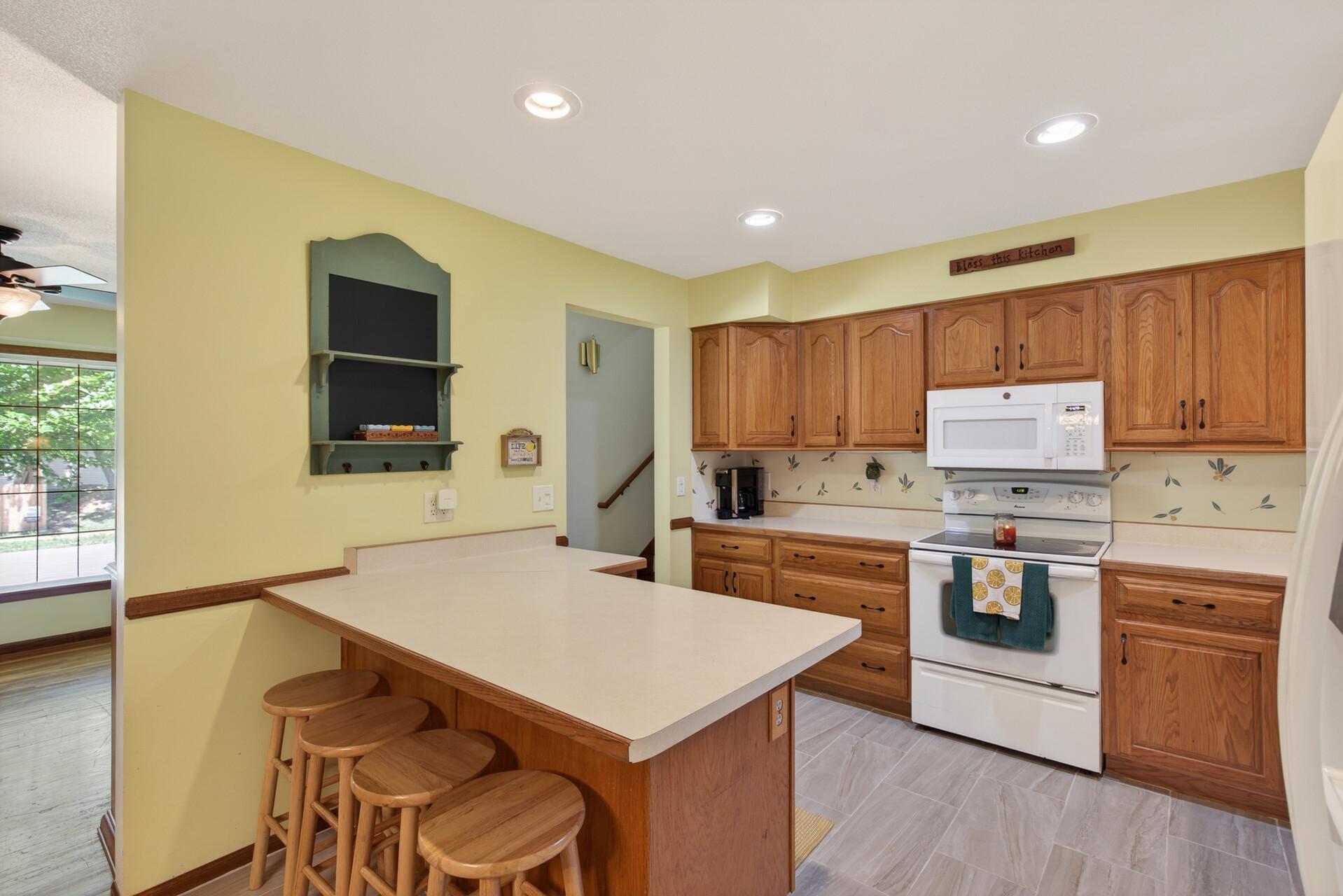 View of Residential at 1094 Lowell Drive, Apple Valley MN 55124, Apple Valley (16 of 50) - Mike Wilen | Minnesota Team Real Estate