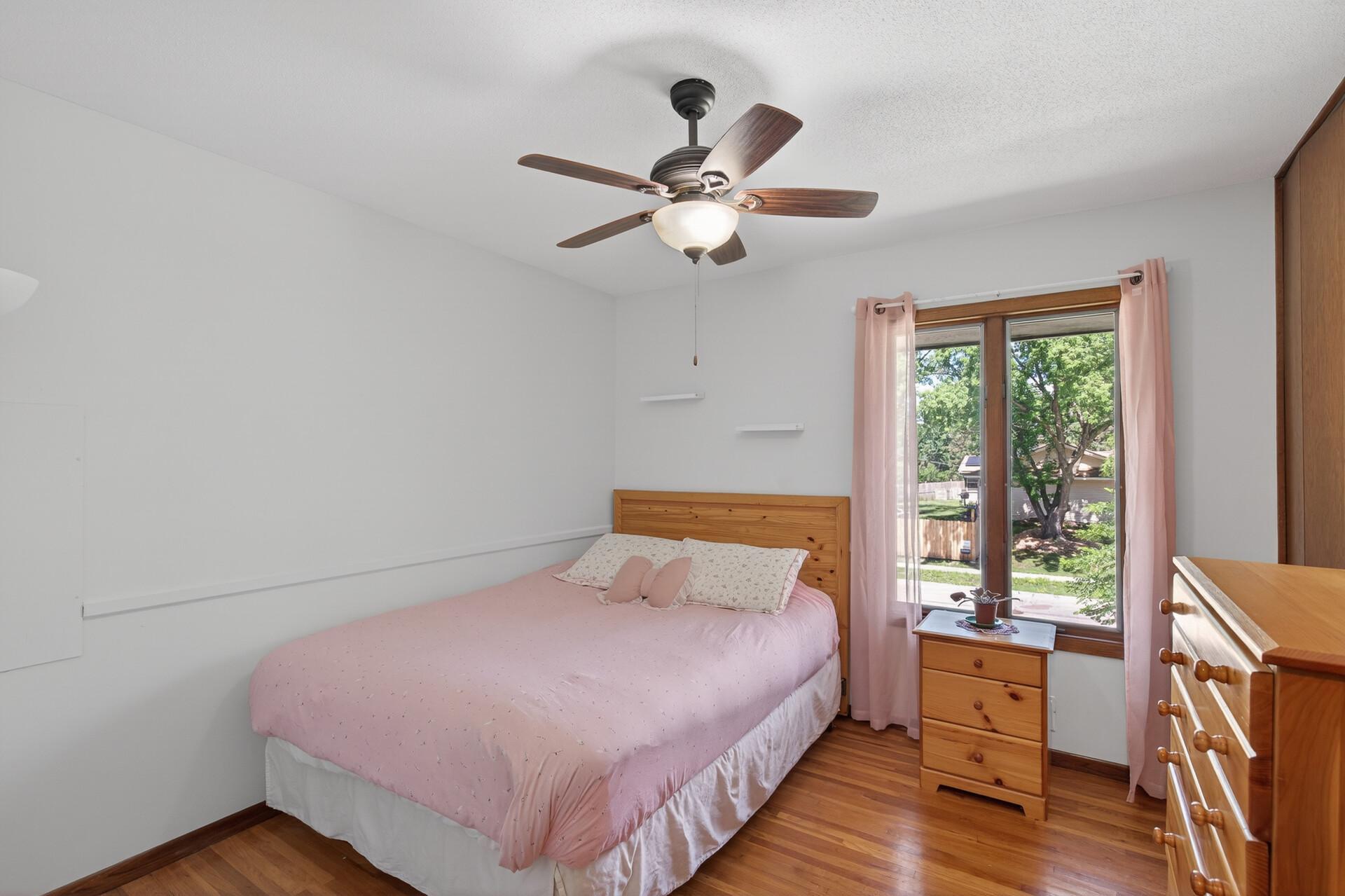 View of Residential at 1094 Lowell Drive, Apple Valley MN 55124, Apple Valley (21 of 50) - Mike Wilen | Minnesota Team Real Estate