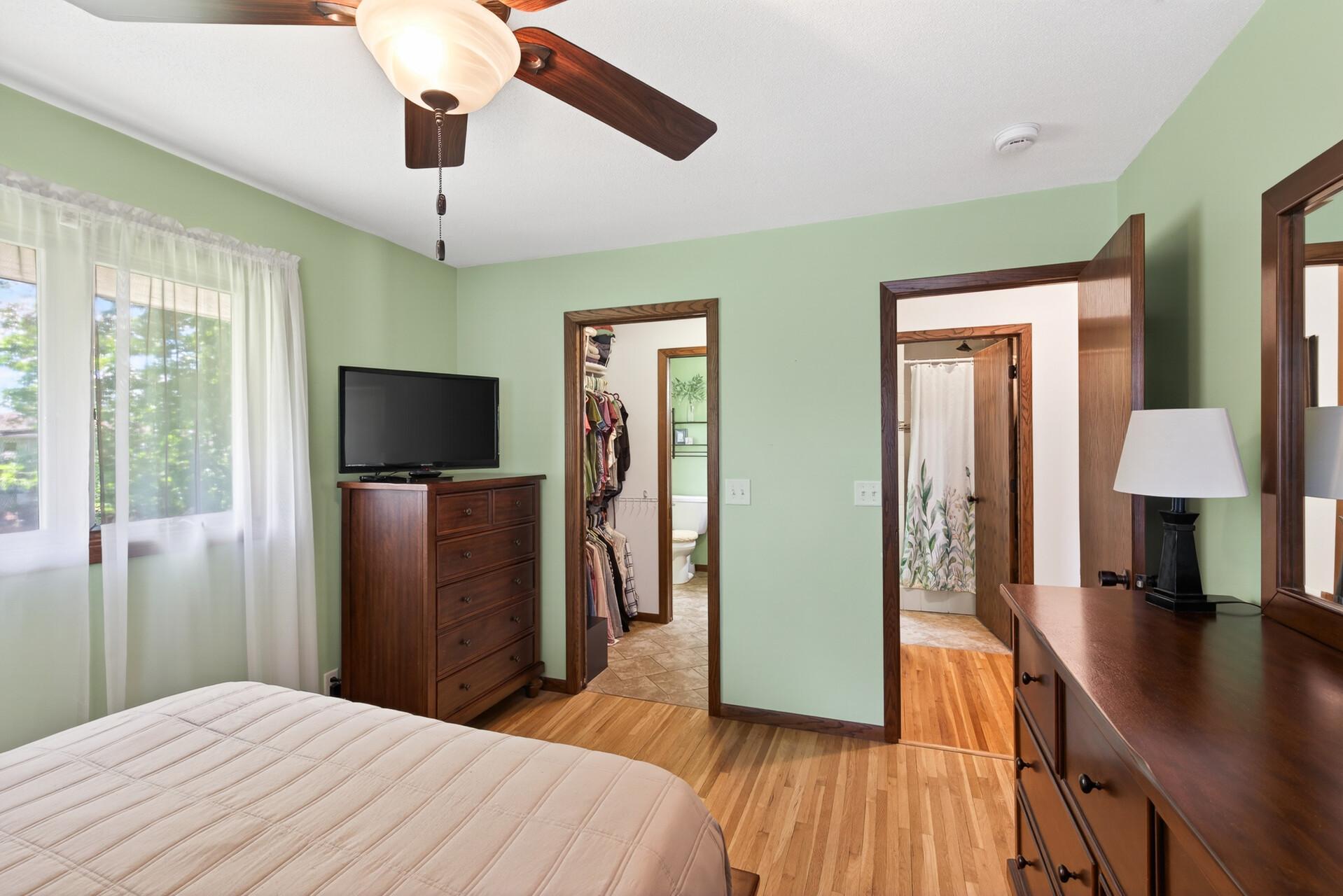 View of Residential at 1094 Lowell Drive, Apple Valley MN 55124, Apple Valley (26 of 50) - Mike Wilen | Minnesota Team Real Estate