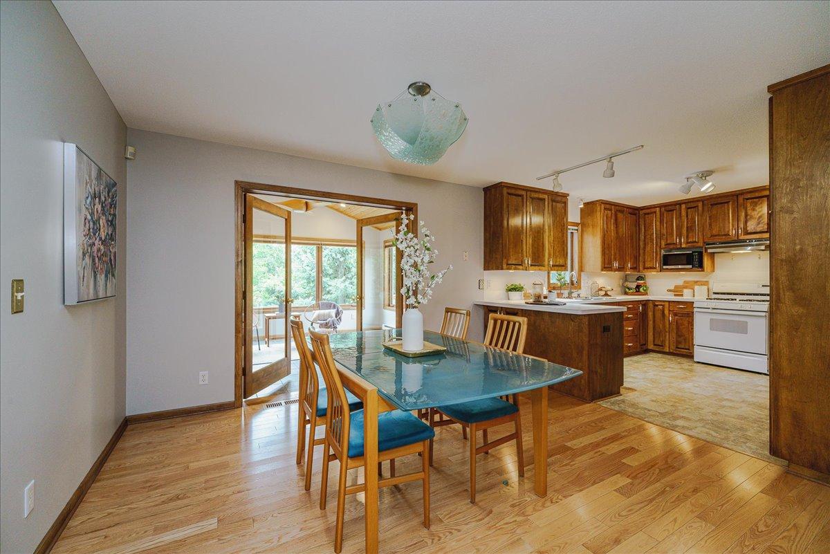 View of Residential at 1060 Dennis Street, Maplewood MN 55119, Maplewood (6 of 38) - Mike Wilen | Minnesota Team Real Estate