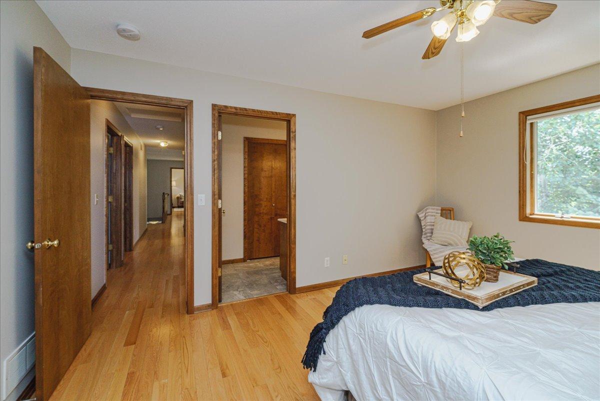 View of Residential at 1060 Dennis Street, Maplewood MN 55119, Maplewood (18 of 38) - Mike Wilen | Minnesota Team Real Estate