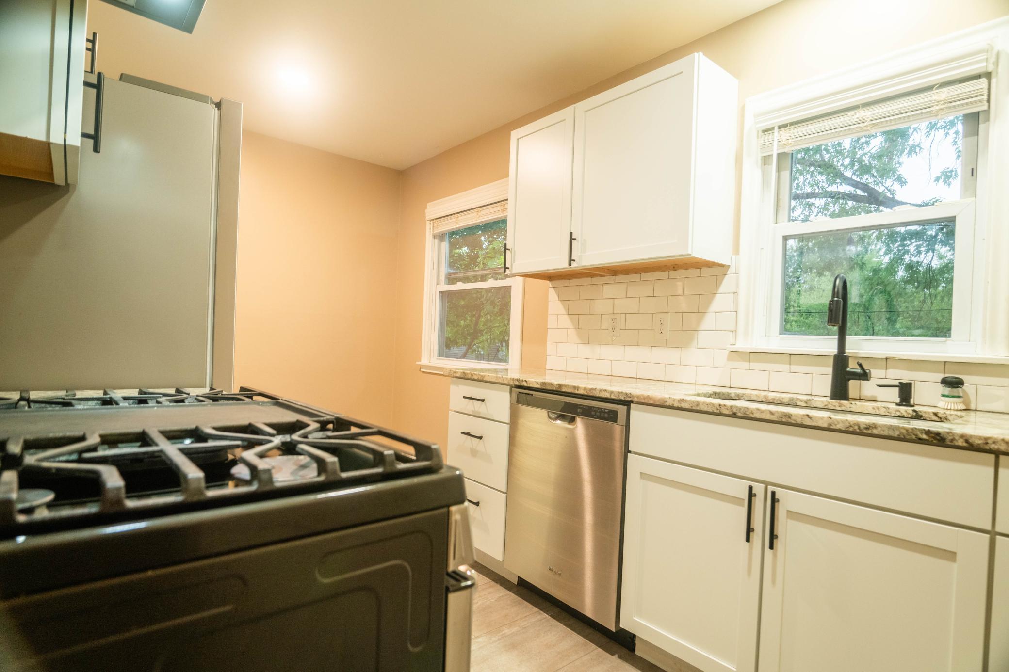 View of Residential at 6133 Thomas Avenue, Minneapolis MN 55410, Minneapolis (8 of 36) - Mike Wilen | Minnesota Team Real Estate