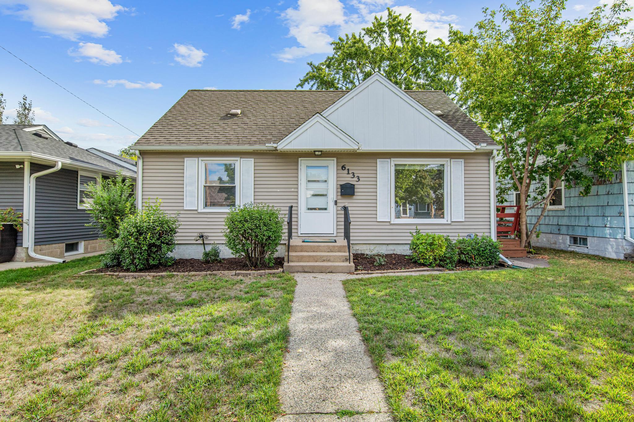View of Single Family at 6133 Thomas Avenue, Minneapolis - Mike Wilen | Minnesota Team Real Estate
