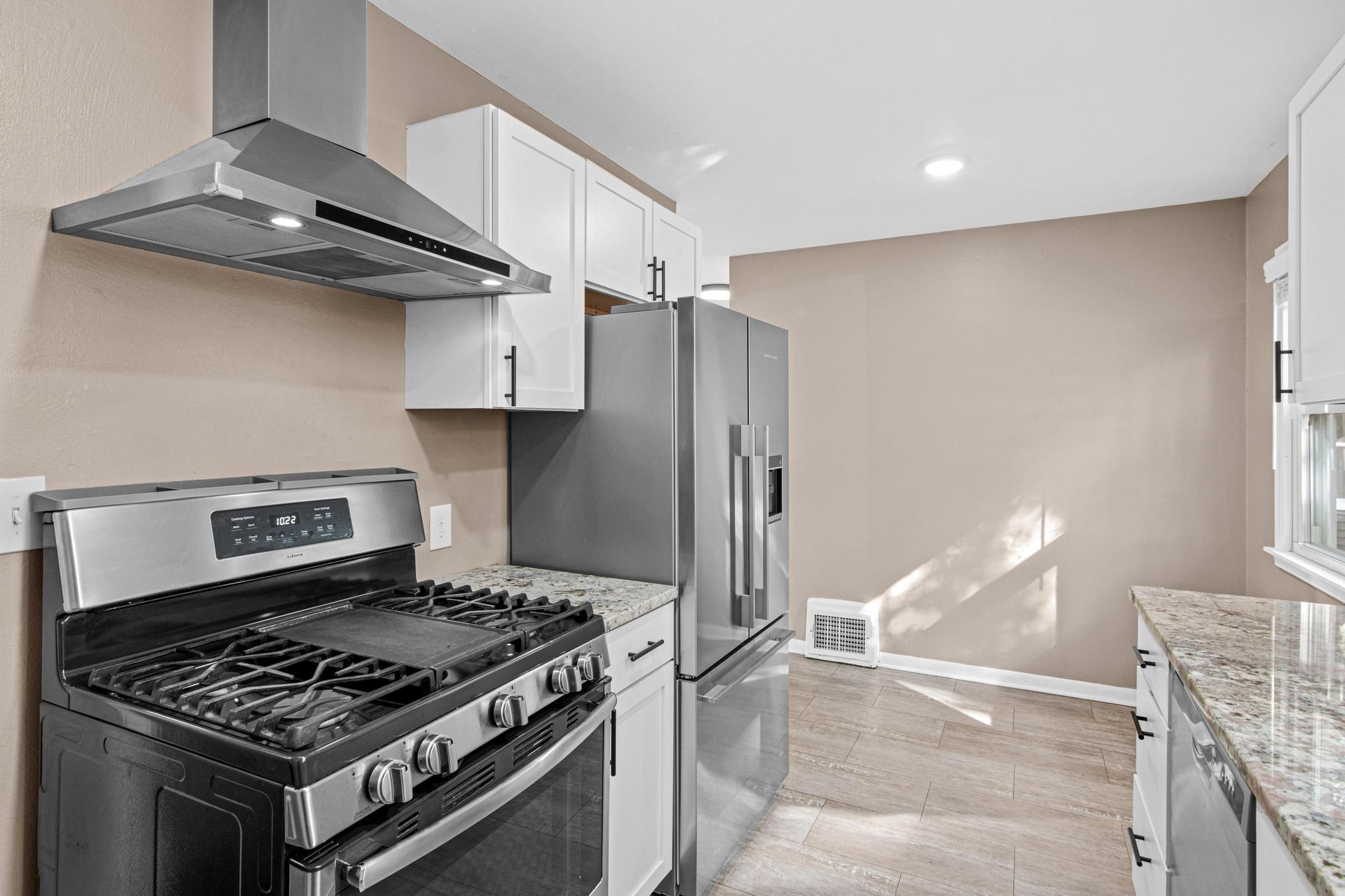 View of Residential at 6133 Thomas Avenue, Minneapolis MN 55410, Minneapolis (24 of 65) - Mike Wilen | Minnesota Team Real Estate