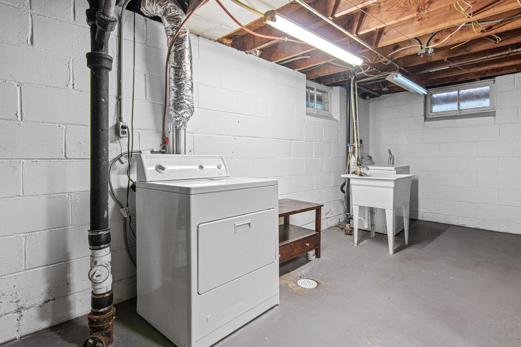 View of Residential at 6133 Thomas Avenue, Minneapolis MN 55410, Minneapolis (48 of 65) - Mike Wilen | Minnesota Team Real Estate