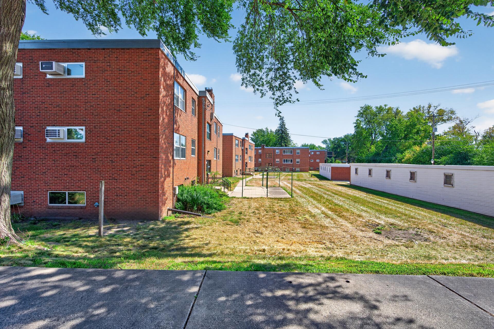 View of Residential at 994 Cleveland Avenue, Saint Paul MN 55116, Saint Paul (25 of 25) - Mike Wilen | Minnesota Team Real Estate